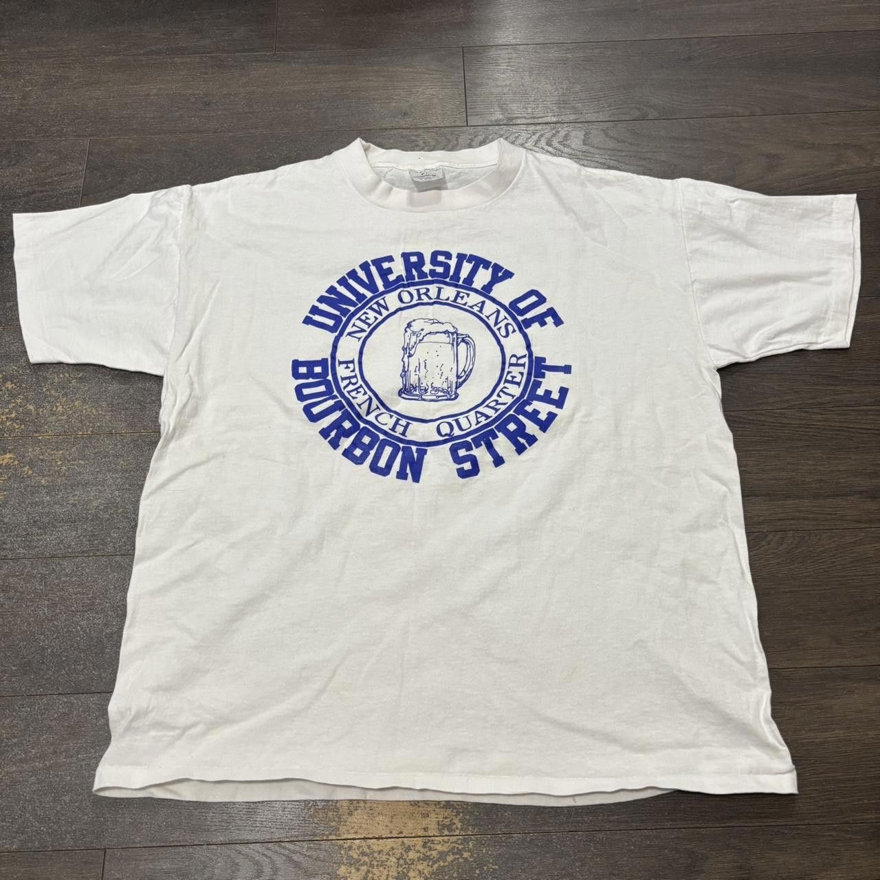 Designer Vintage university of bourbon street New Orleans t shirt L Size US L / EU 52-54 / 3 - 3 Thumbnail