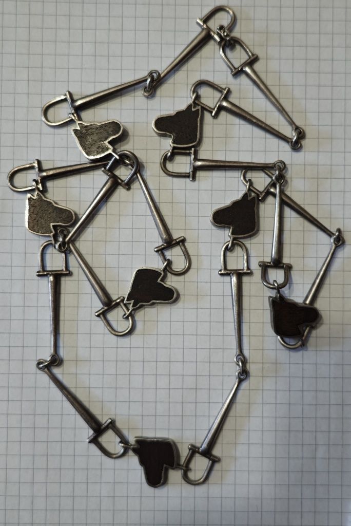 Gucci Vintage Gucci Ebony Horsebit Necklace Size ONE SIZE - 1 Thumbnail