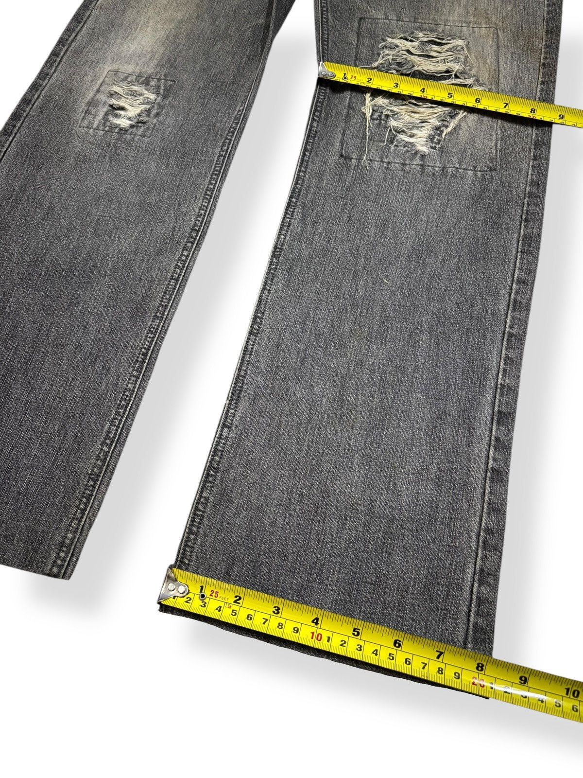 Japanese Brand Japanese Brand TMT Big Holiday Patchwork Distressed Jeans Size US 33 - 15 Thumbnail