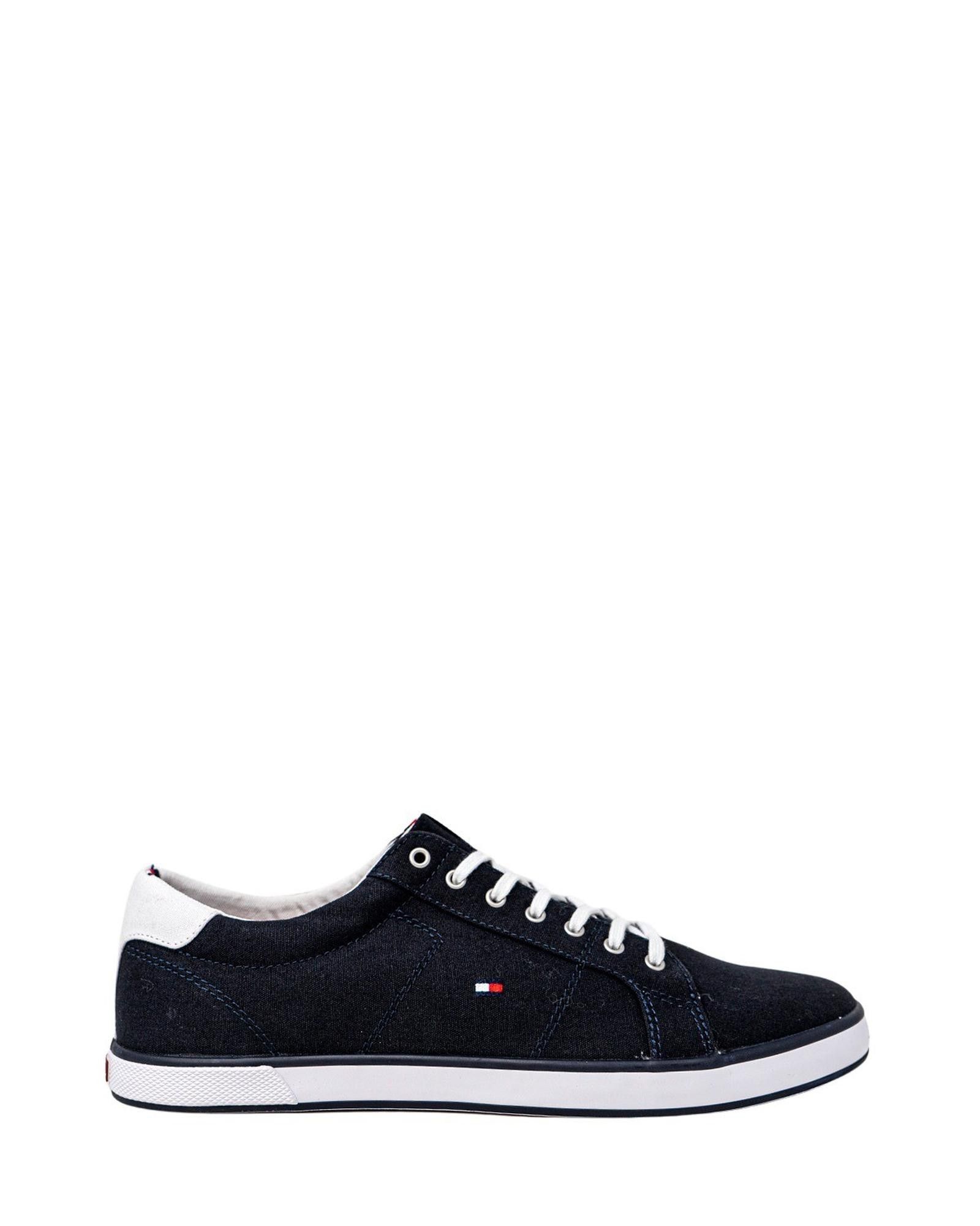 image of Tommy Hilfiger Plain Sneakers With Rubber Sole in Blue, Men's (Size 6)