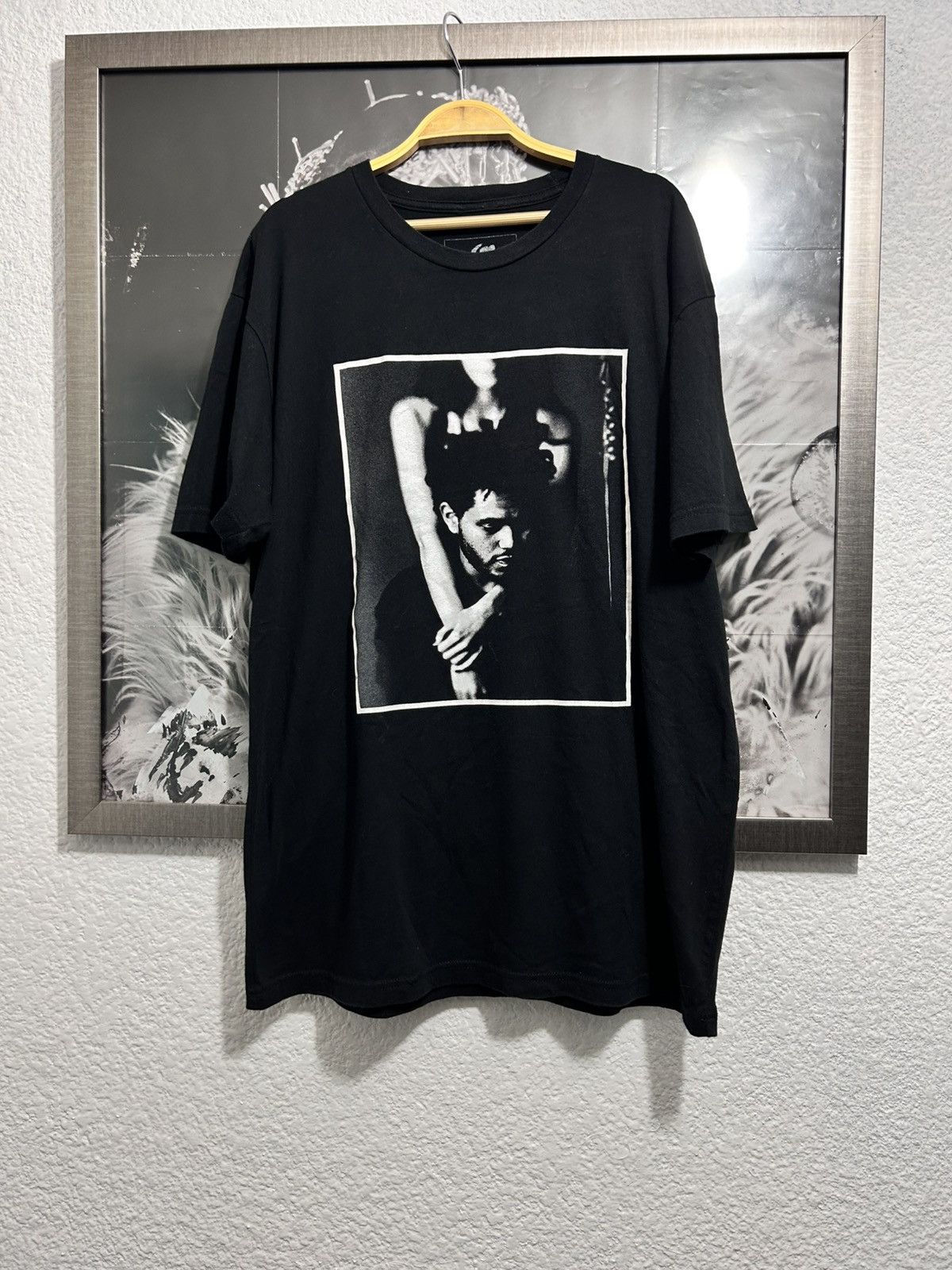 XO TRILOGY THE WEEKND SHIRT *RARE*