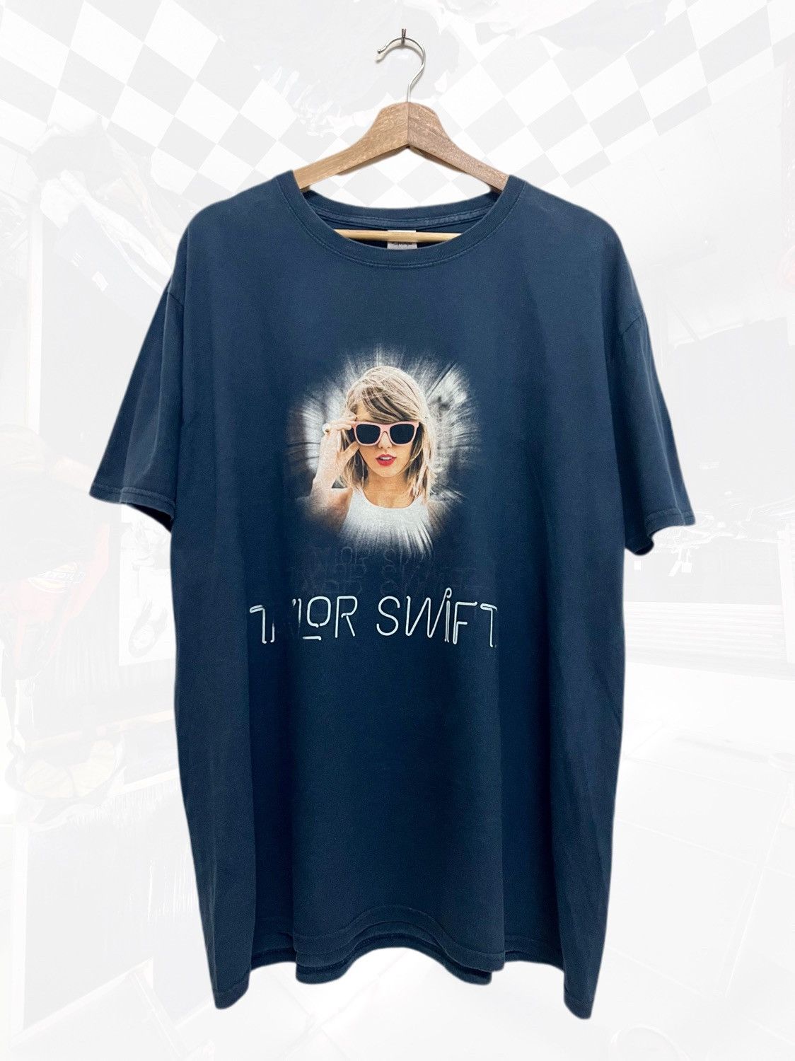 Band Tees × Vintage Taylor Swift The 1989 World Tour Tee Size US XL / EU 56 / 4 - 1 Thumbnail