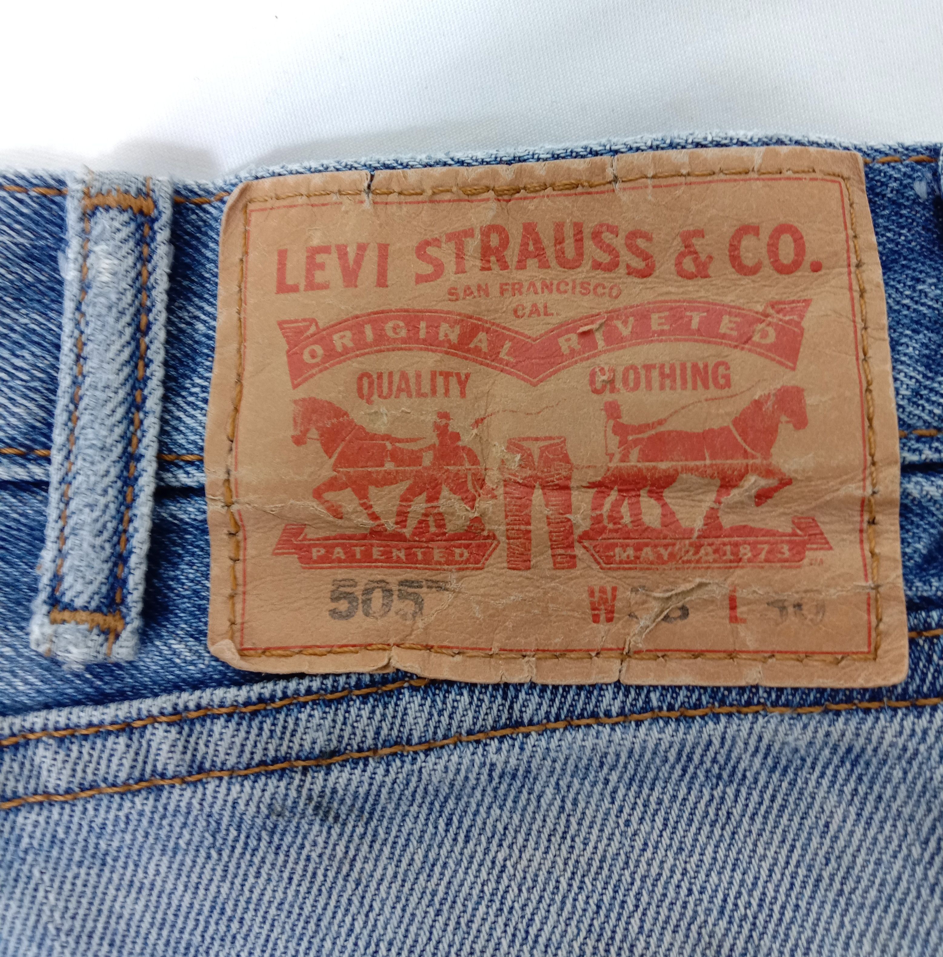 Levi's Vintage Levi's 505 Jeans Blue Wash Distressed Denim Size US 38 / EU 54 - 14 Thumbnail