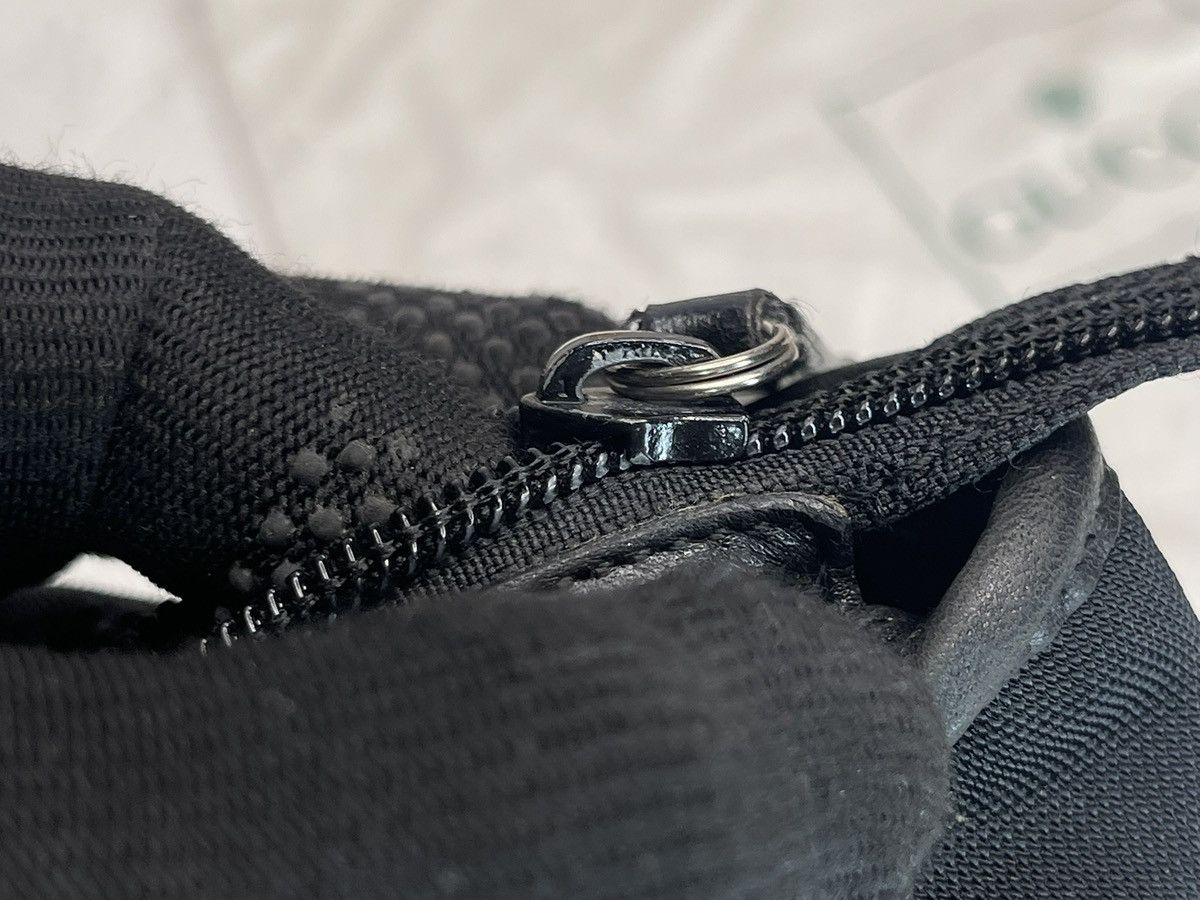 Designer × Gucci × Vintage Gucci Black Toiletry Size ONE SIZE - 8 Thumbnail