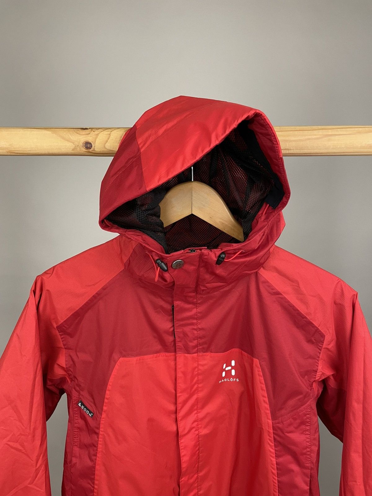 Haglofs Haglofs rain jacket size M Size M / US 6-8 / IT 42-44 - 2 Thumbnail