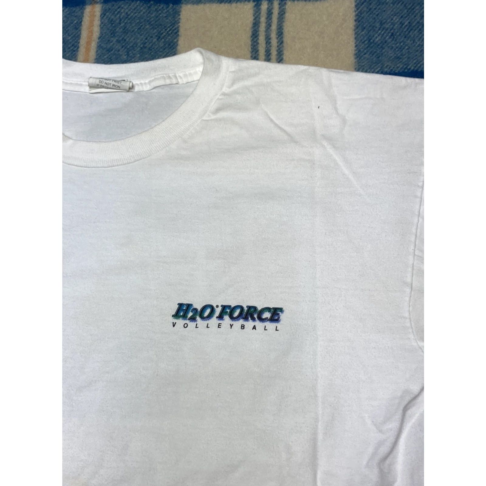 Bugle Boy VINTAGE 90s Bugle Boy T Shirt Volleyball 1997 Mens XL H20 Force Single Stitch Shirt Men XL White 90s Size US XL / EU 56 / 4 - 7 Thumbnail