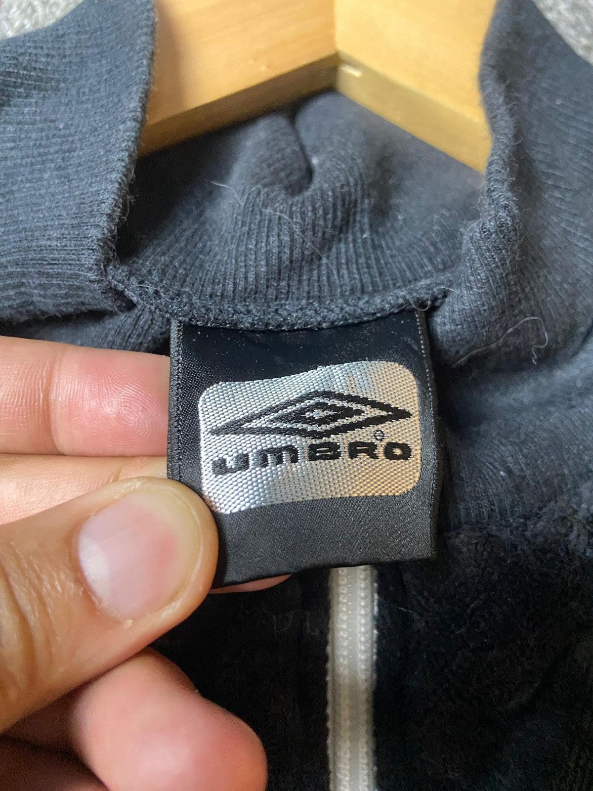 Japanese Brand × Umbro × Vintage UMBRO England Brittanic Football Jacket (126) Size US M / EU 48-50 / 2 - 7 Thumbnail