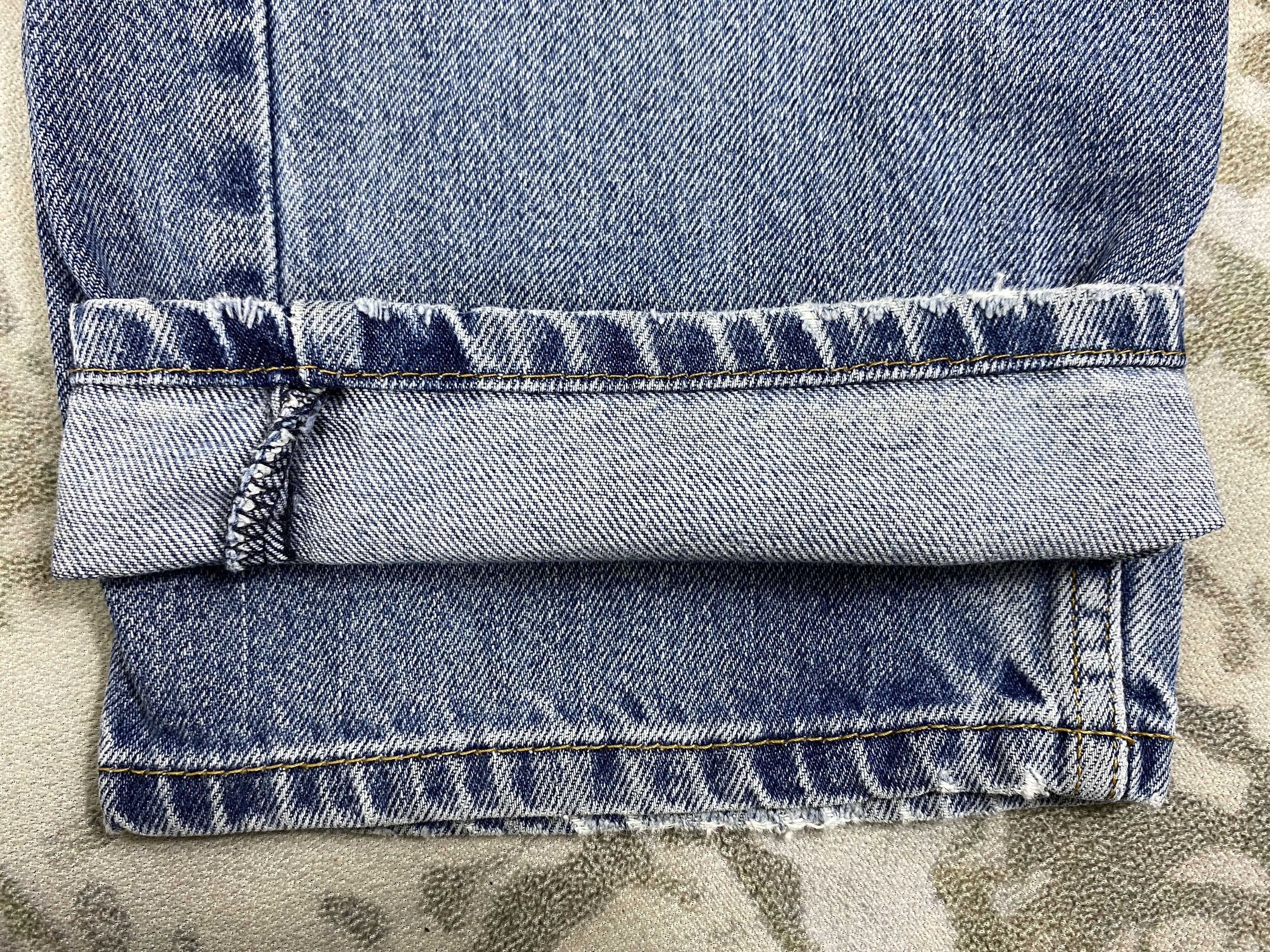Levi's Blue Vintage Levi's 550 Relaxed Fit Denim 37 x 33 -JN379 Size US 36 / EU 52 - 14 Thumbnail