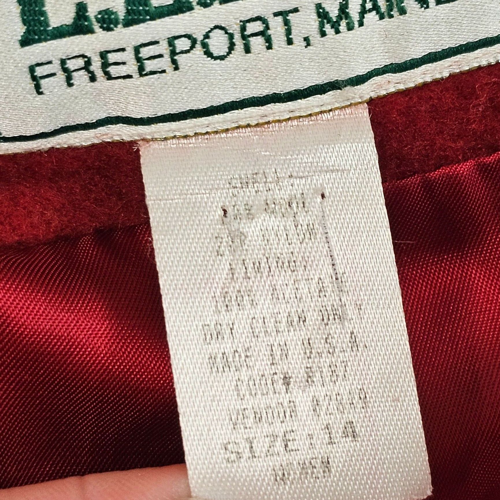 Vintage VINTAGE L.L. Bean Jacket Womens 14 Pea Coat Wool Red Navy Lining Pockets Made in USA Mens/Womens Size XL / US 12-14 / IT 48-50 - 4 Thumbnail