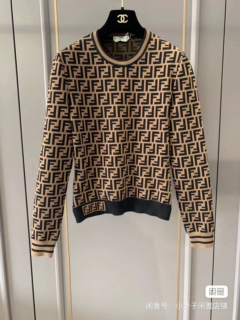 Fendi Fendi size 34 Old Flower Sweater Size US XXS / EU 40 - 1 Thumbnail