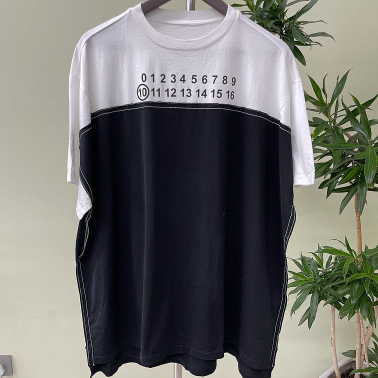 Maison Margiela Maison Margiela Numeric Logo Print T-Shirt US M Size US M / EU 48-50 / 2 - 1 Thumbnail