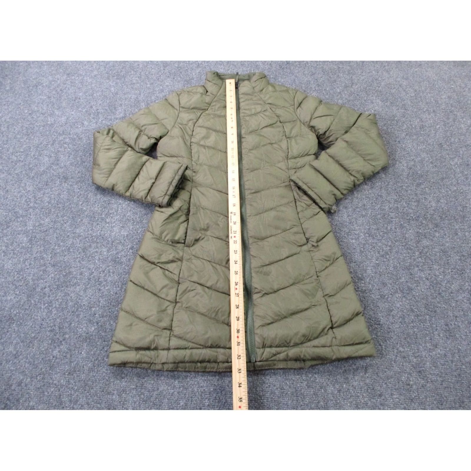 Patagonia Patagonia Jacket Womens XS Green Duck Down Puffer Quilted Outdoors Camping 28409 Size XS / US 0-2 / IT 36-38 - 3 Thumbnail