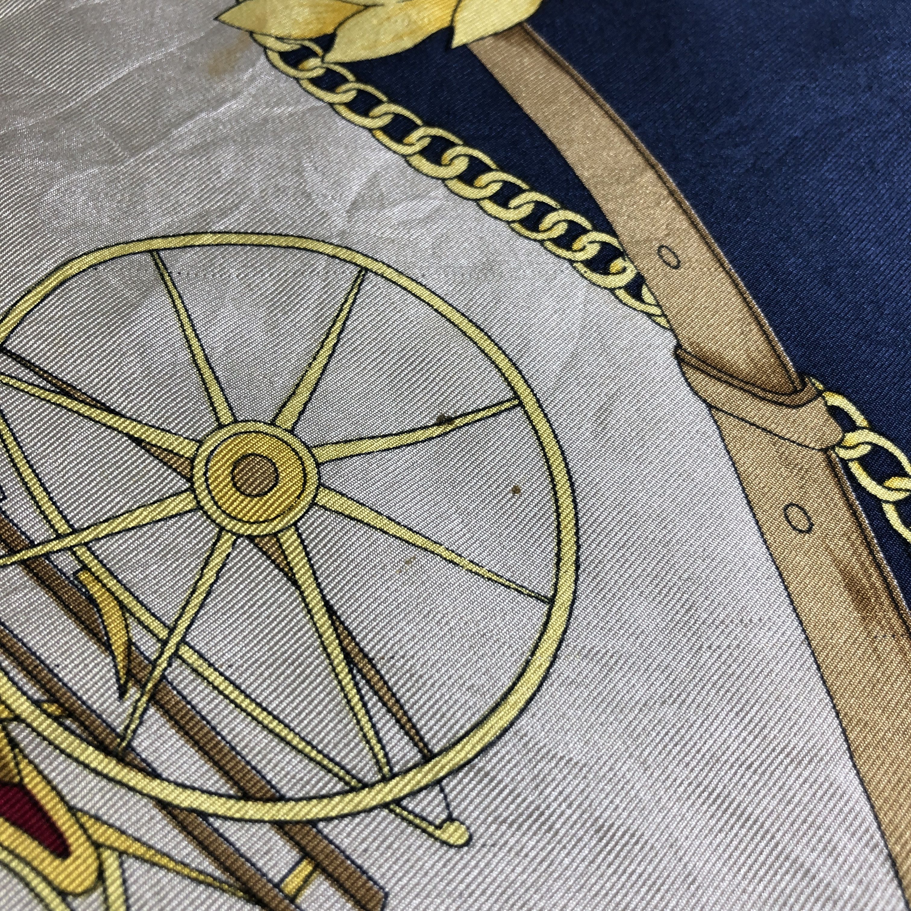 Japanese Brand Luxury Carriage Silk Scarf M1015 Size ONE SIZE - 11 Thumbnail