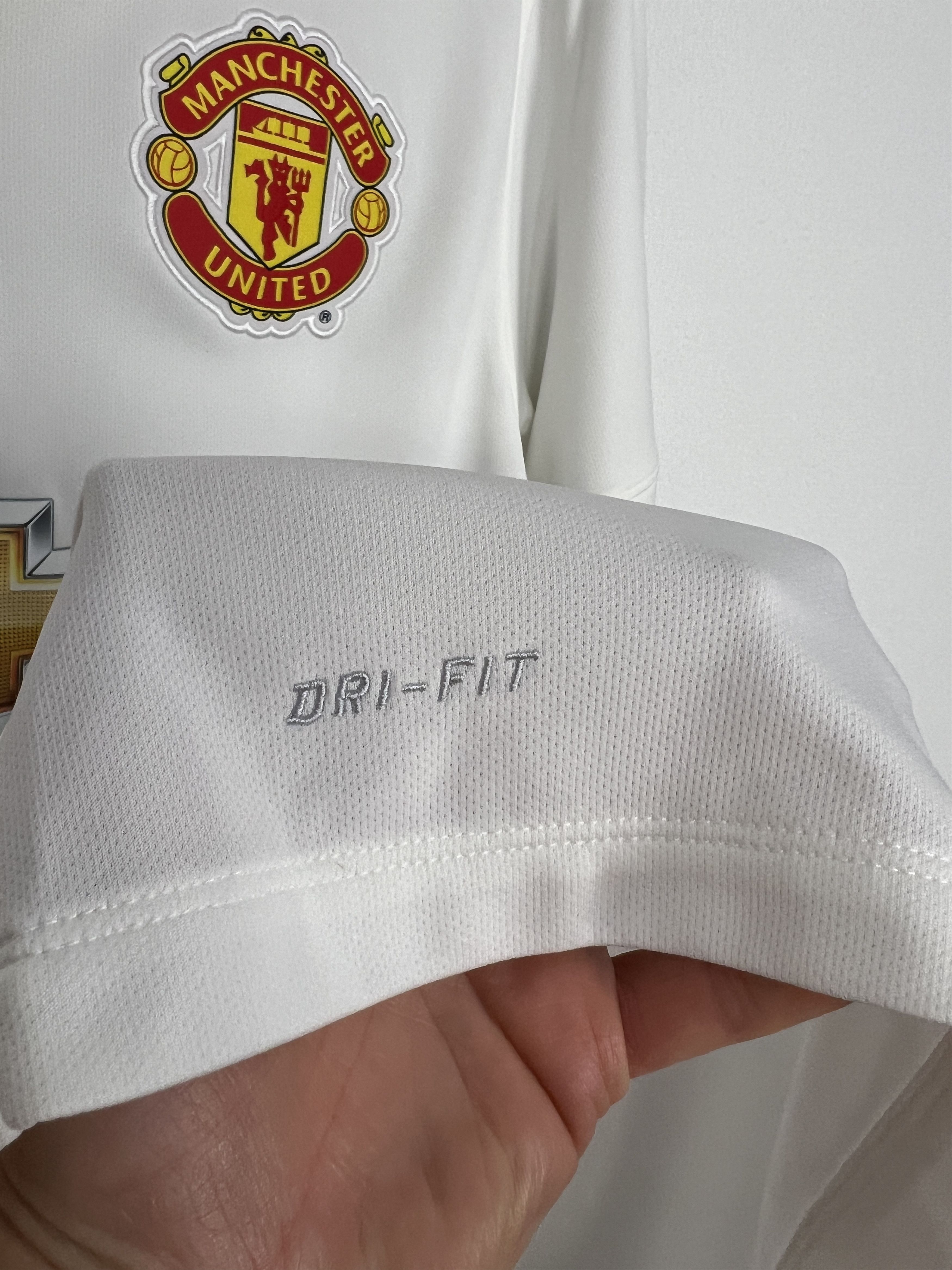 Nike Manchester United football shirt 2014 Soccer Jersey Trikot Size US M / EU 48-50 / 2 - 6 Thumbnail