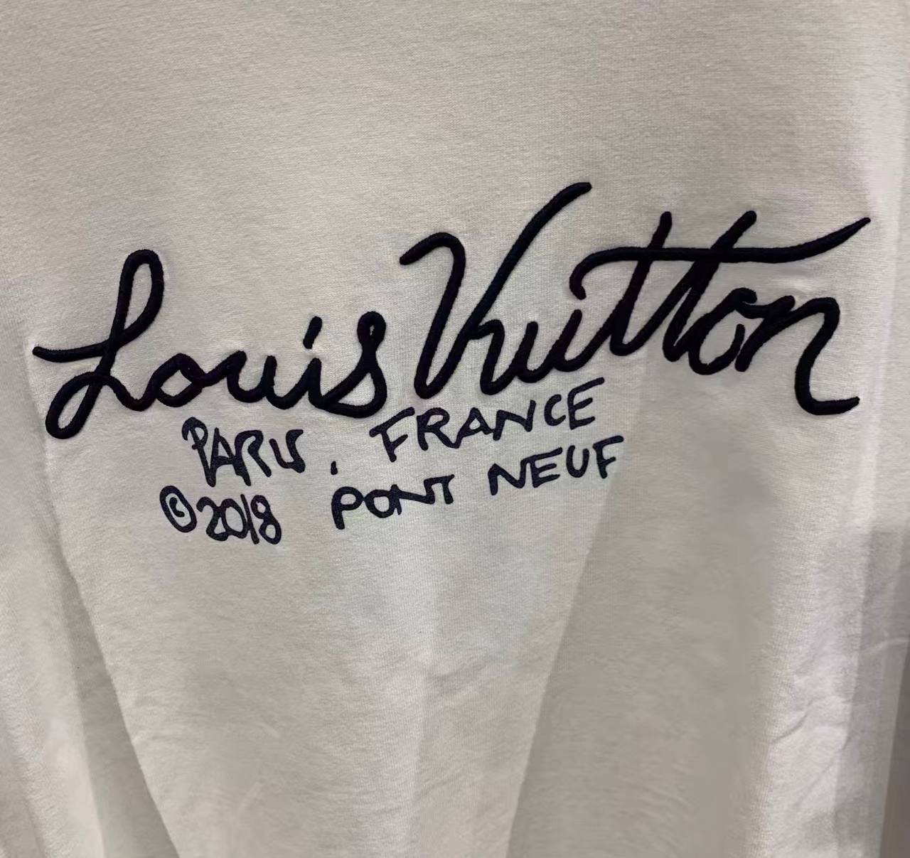 Louis Vuitton Louis Vuitton classic white short sleeve shirt with Size US L / EU 52-54 / 3 - 2 Thumbnail