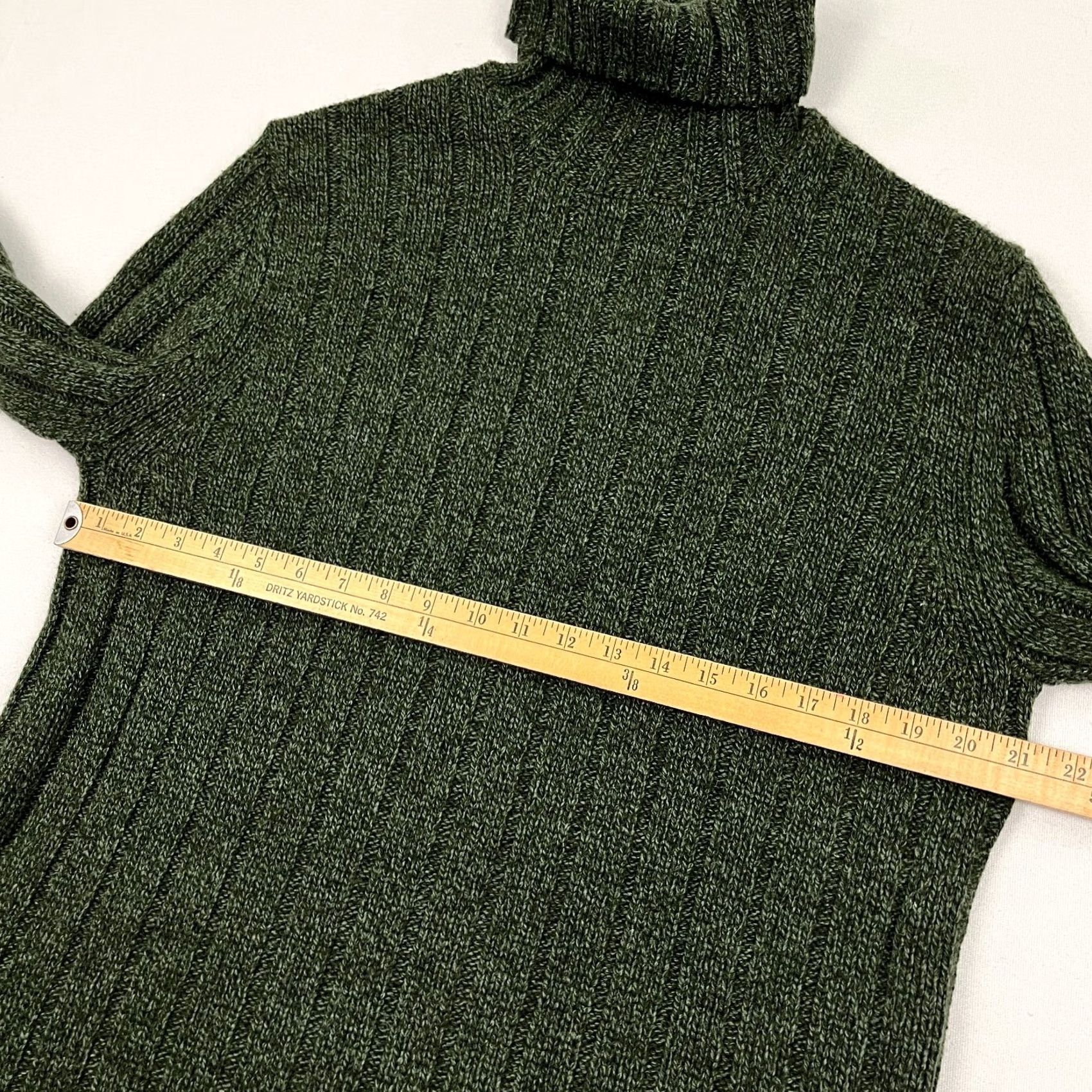 Abercrombie & Fitch VINTAGE Abercrombie & Fitch Muscle Sweater Mens L XL Green Lambswool Turtleneck Pullover Knit Size US L / EU 52-54 / 3 - 5 Thumbnail