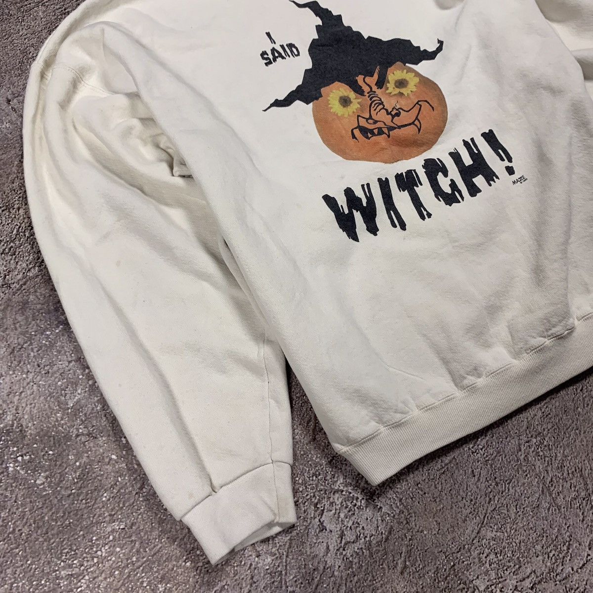 Vintage Vintage 90s Graphic Sweatshirt Halloween Witch Humor Streetw Size US L / EU 52-54 / 3 - 3 Thumbnail