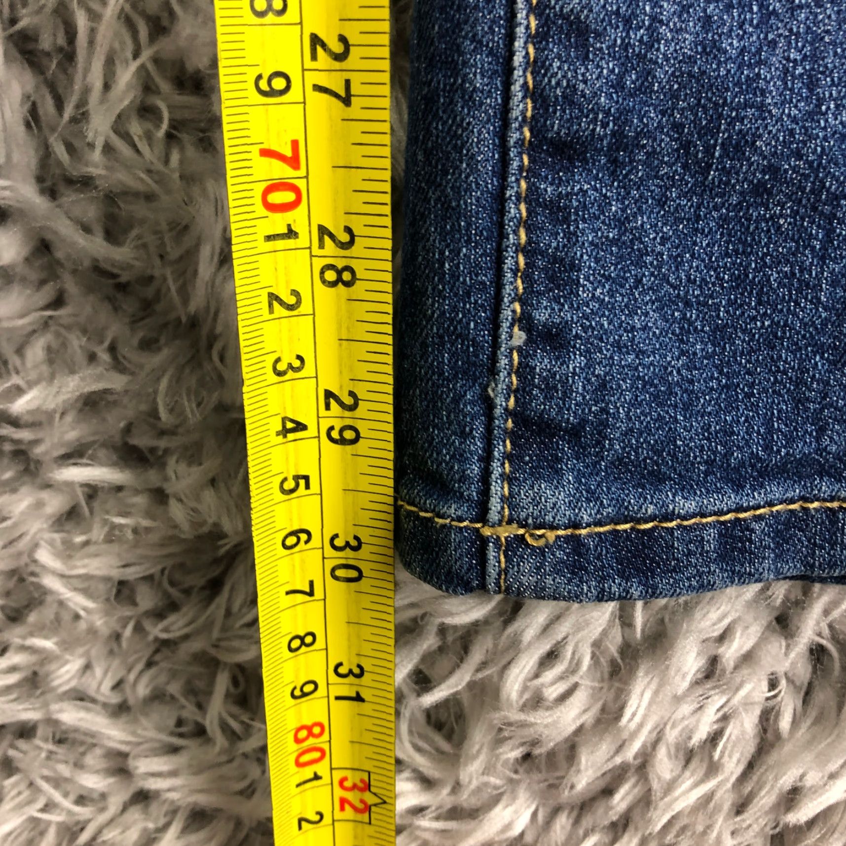 Denime Daisy Fuentes Womens Size 6 Mid Rise Straight Leg Medium Wash Blue Denim Jeans Size 28" / US 6 / IT 42 - 3 Thumbnail