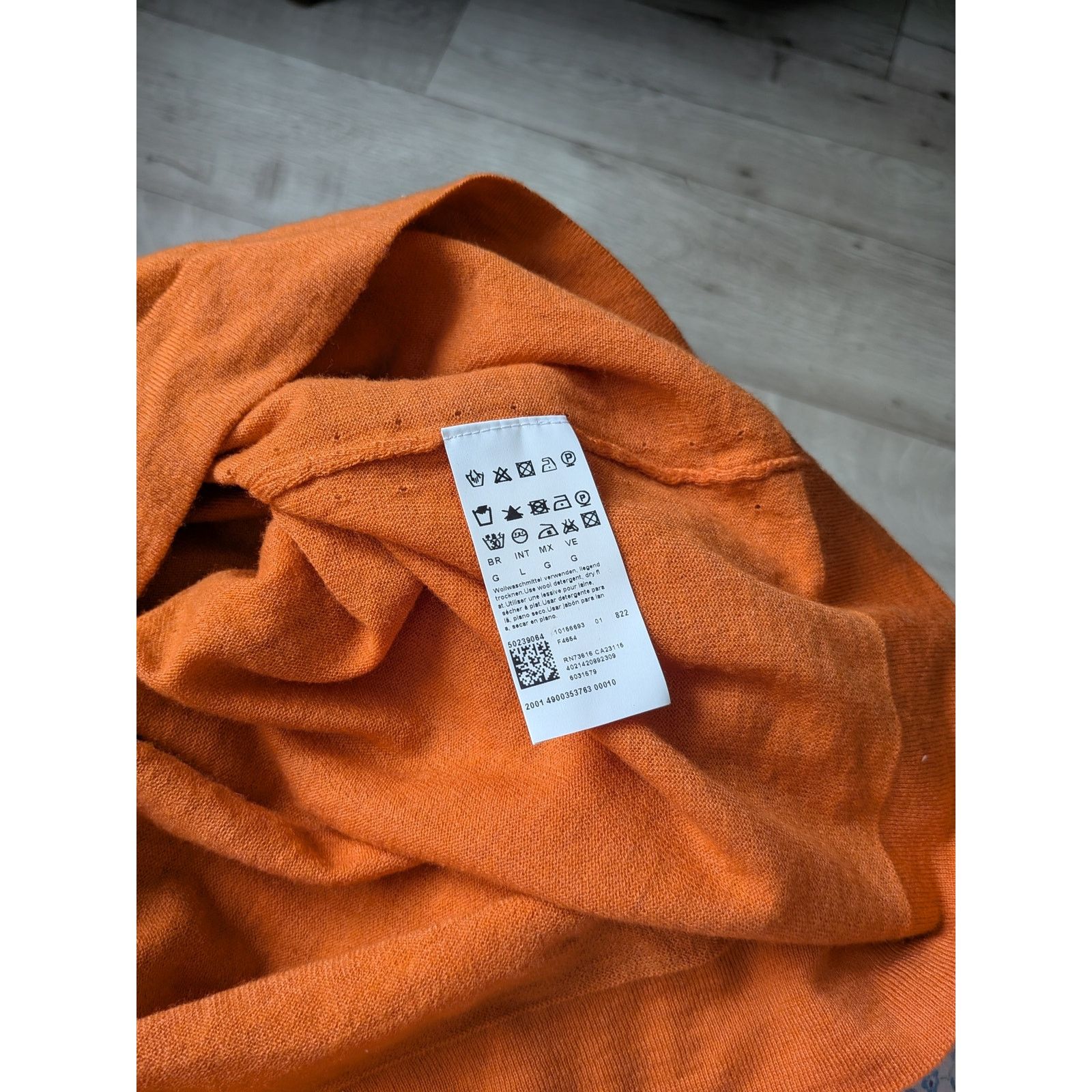 Hugo Boss Hugo Boss Orange Long Sleeve V-Neck Pullover Sweater L Size L / US 10 / IT 46 - 6 Thumbnail