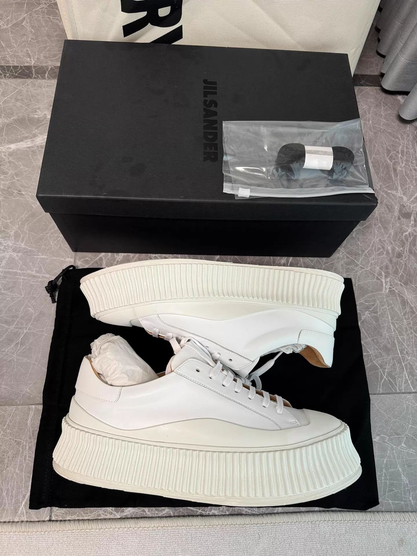 Jil Sander Jil Sander Biscuit White Sneaker 40 Spain Size US 7 / EU 40 - 6 Thumbnail
