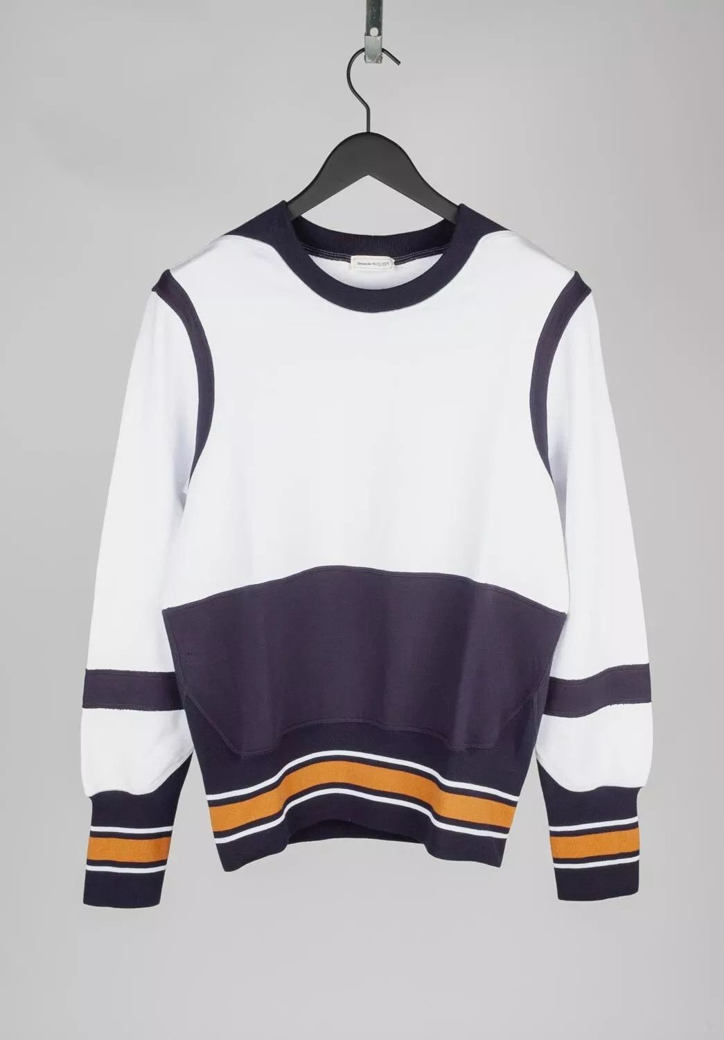 Alexander McQueen Original Alexander Mcqueen Men White Jumper Size M/L H4752 Size US L / EU 52-54 / 3 - 1 Thumbnail