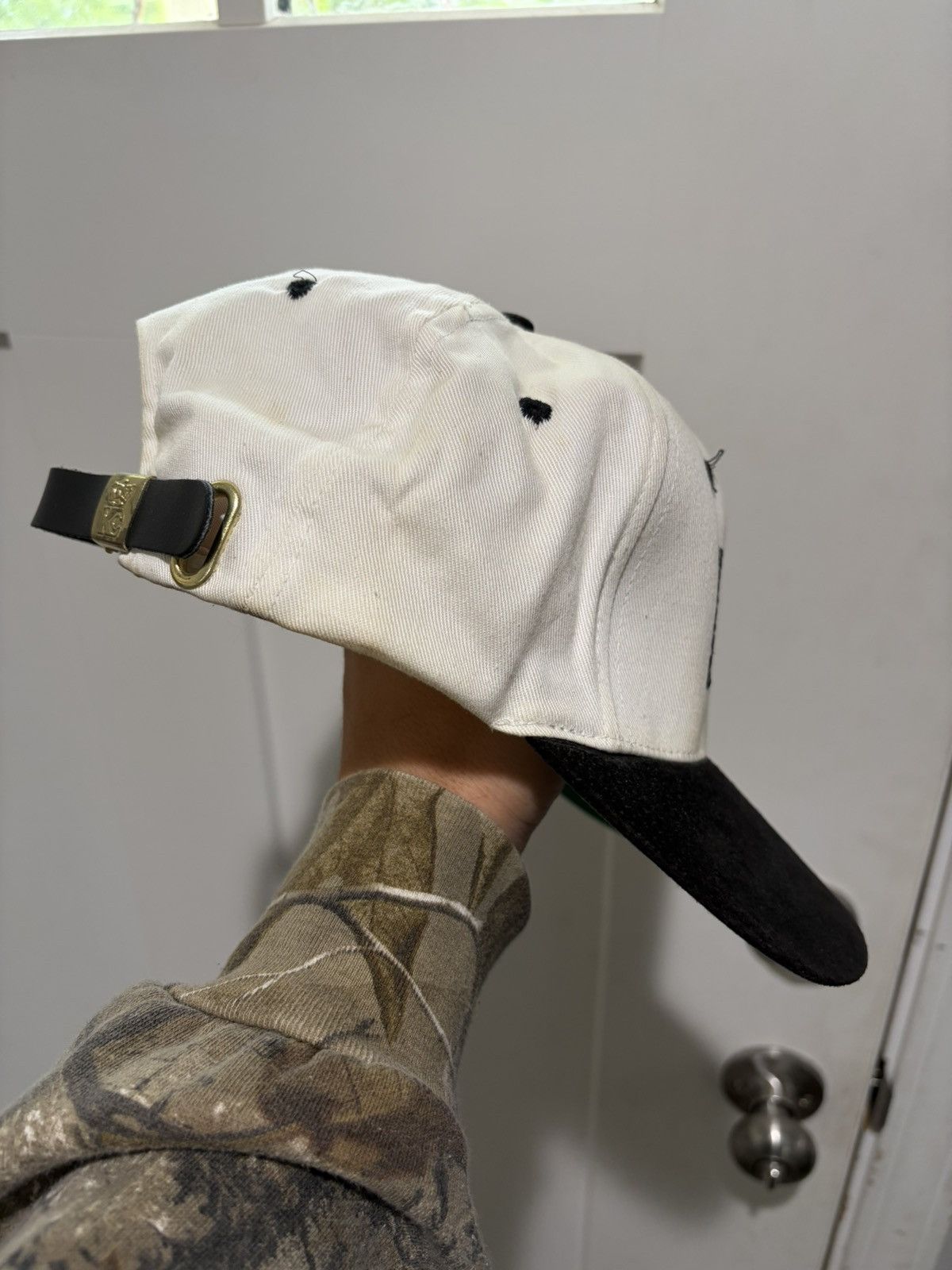 Vintage Vintage Empire Truck Sales Embroidered Snapback Hat One Size Size ONE SIZE - 4 Thumbnail