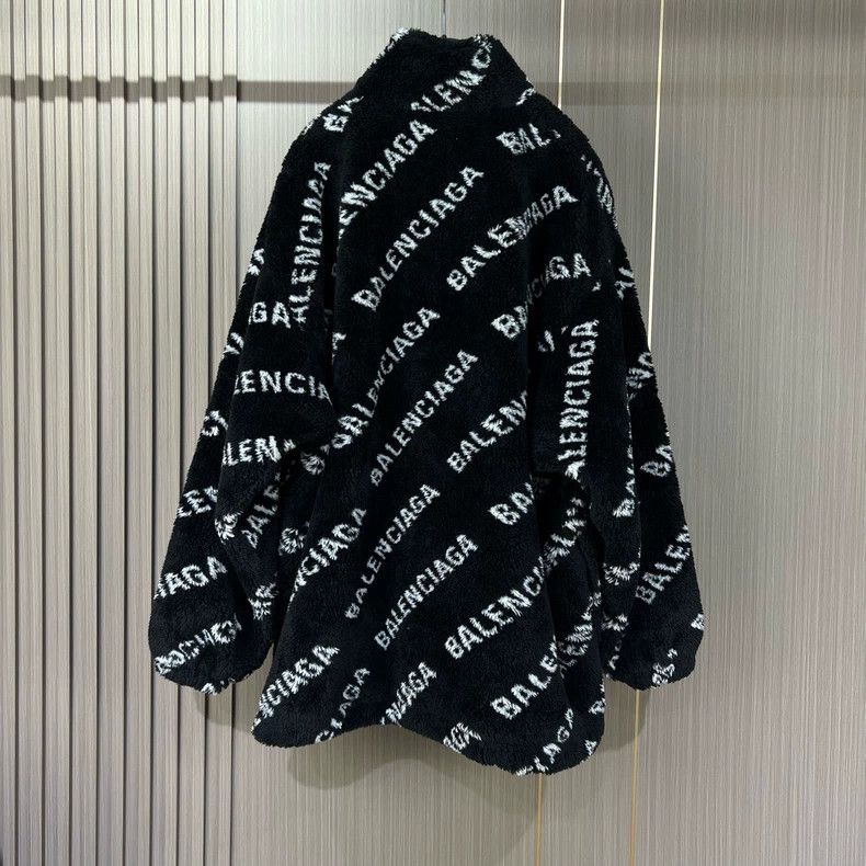 Balenciaga Balenciaga size 34 Fully Printed Bulletproof Fur Coat Size M / US 6-8 / IT 42-44 - 2 Thumbnail