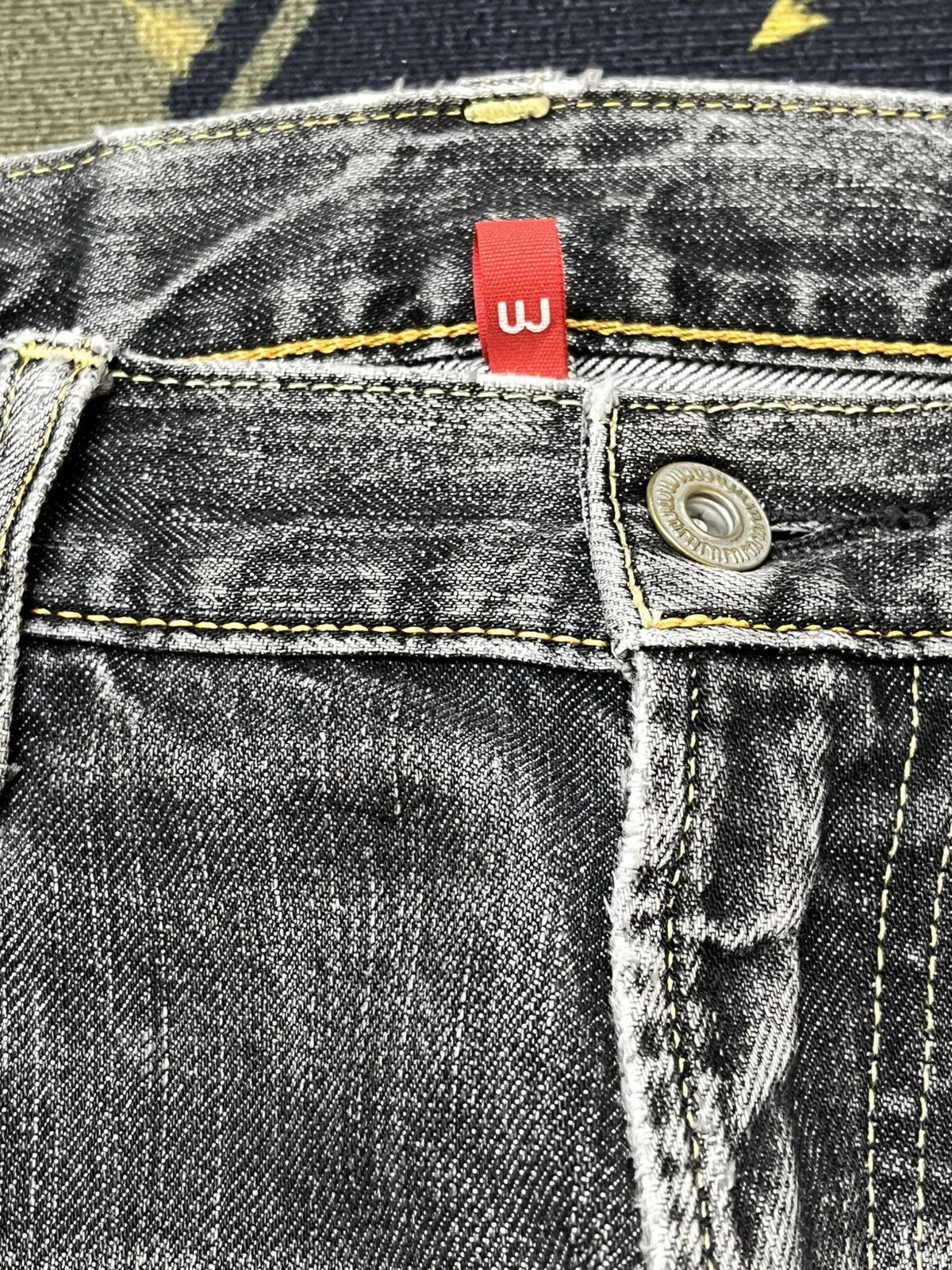 Uniqlo Vintage Uniqlo S-002 Grunge Distressed Denim Size US 32 / EU 48 - 8 Thumbnail