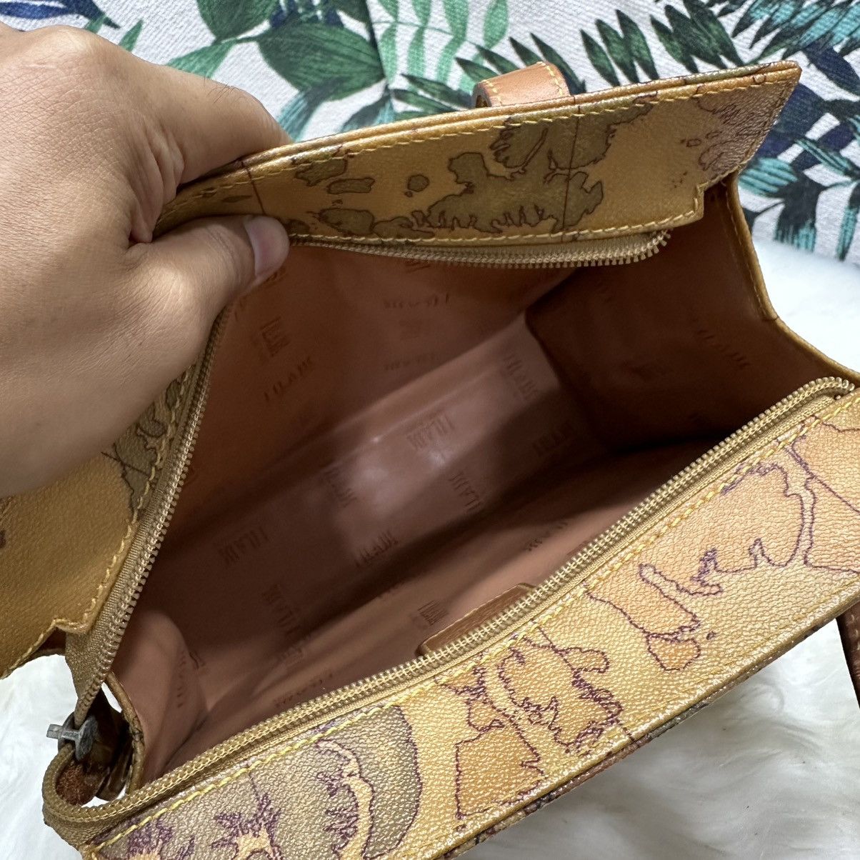 Alviero Martini Authentic ALVIERO MARTINI Shoulder Bag Size ONE SIZE - 11 Thumbnail