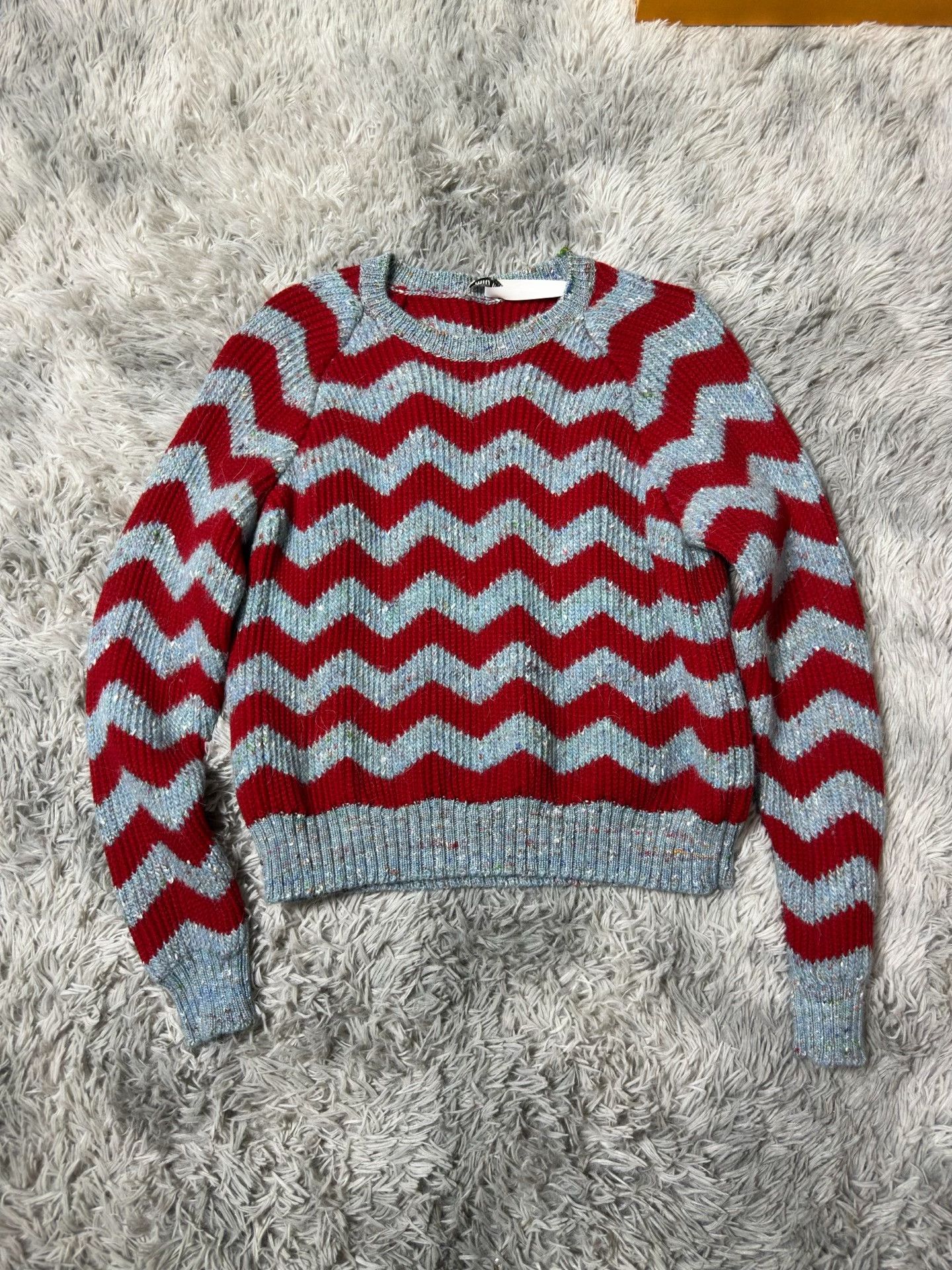 Miu Miu MiuMiu Ripple Sweater Long Sleeve Size XS / US 0-2 / IT 36-38 - 1 Thumbnail