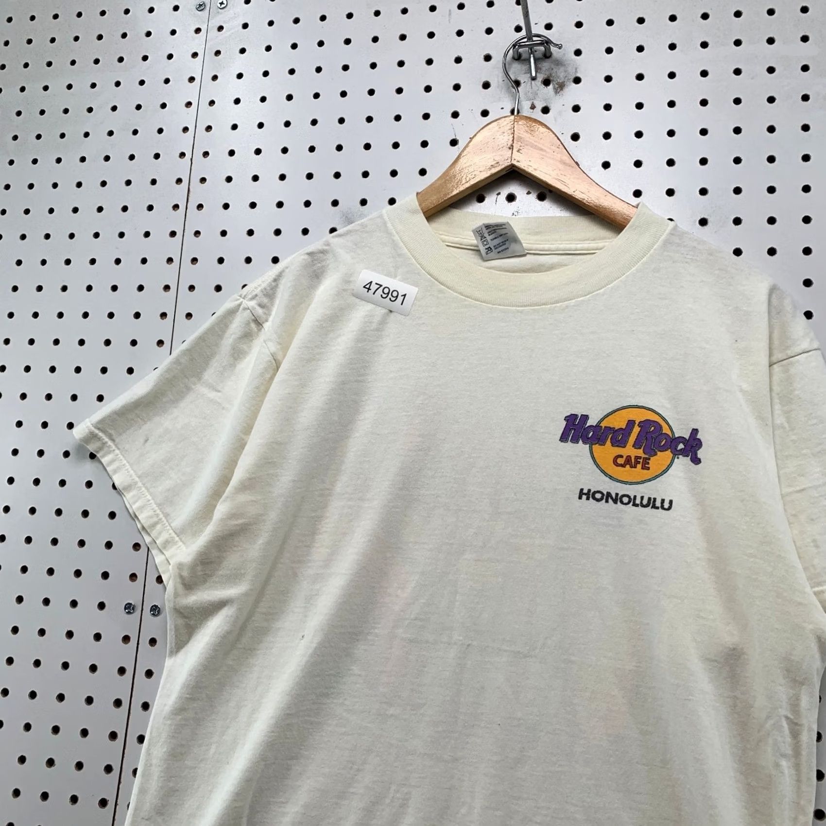 Hard Rock Cafe VINTAGE Hard Rock Honolulu Shirt Mens L White Surfboard Single Stitch USA Shirt Mens L White Surfboard 90s Beach Size US L / EU 52-54 / 3 - 6 Thumbnail
