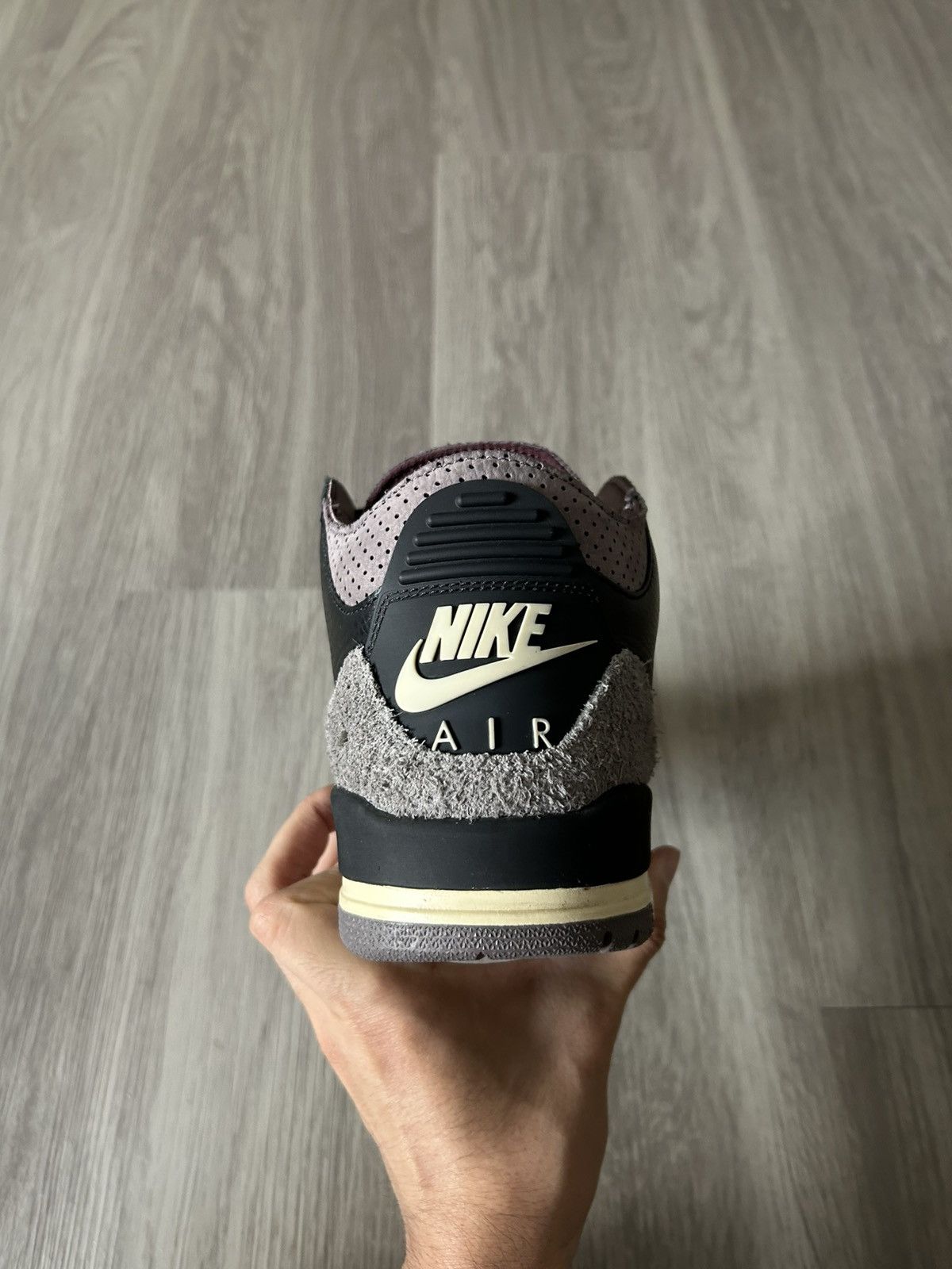 A Ma Maniere × Jordan Brand A Ma Maniere Air Jordan Retro 3 While You Were Sleeping 8.5M Size US 8.5 / EU 41-42 - 10 Thumbnail