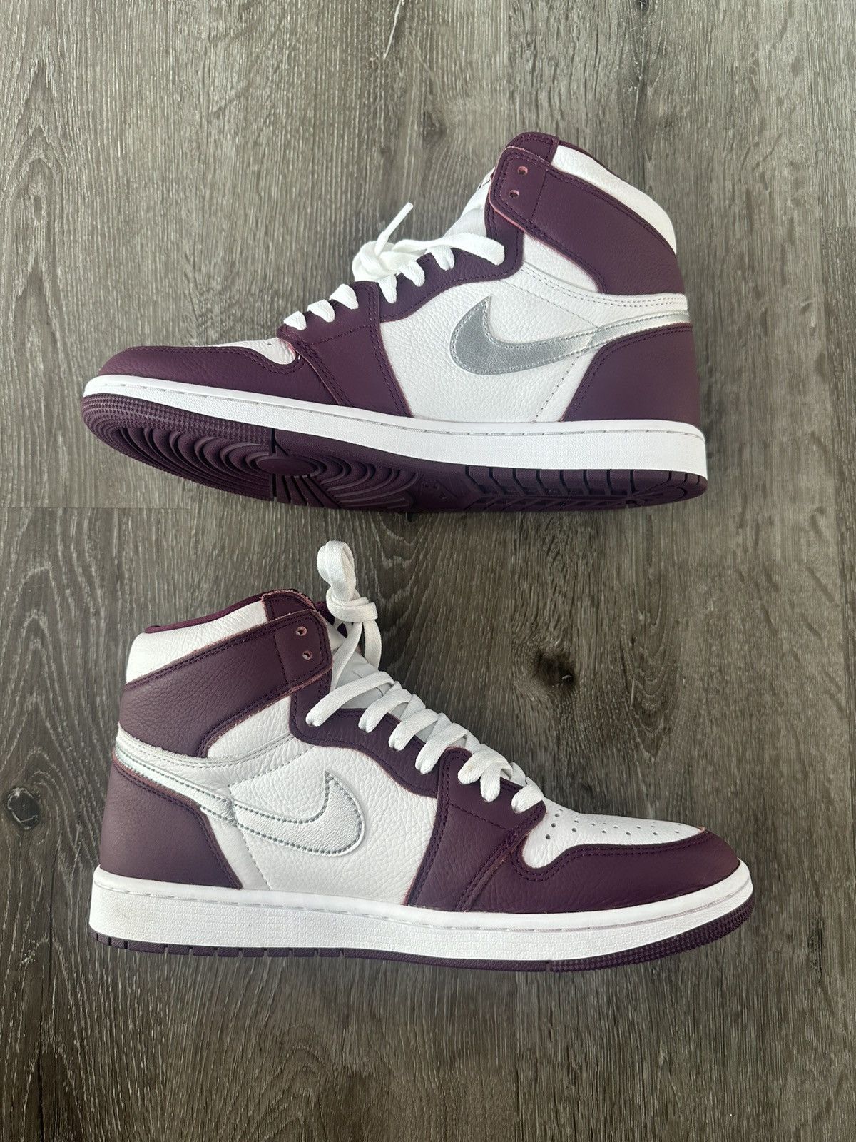 Jordan Brand Air Jordan 1 High OG “Bordeaux” **PRE-OWNED** Size US 10.5 / EU 43-44 - 2 Thumbnail