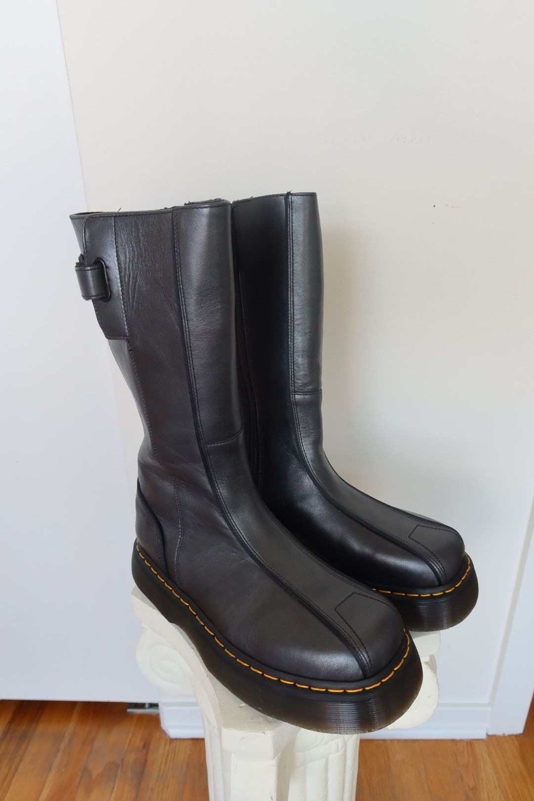 Dr. Martens Doc Marten Buzz Hi Tall Eclipse Leather Boots Size US 10 / IT 40 - 1 Thumbnail