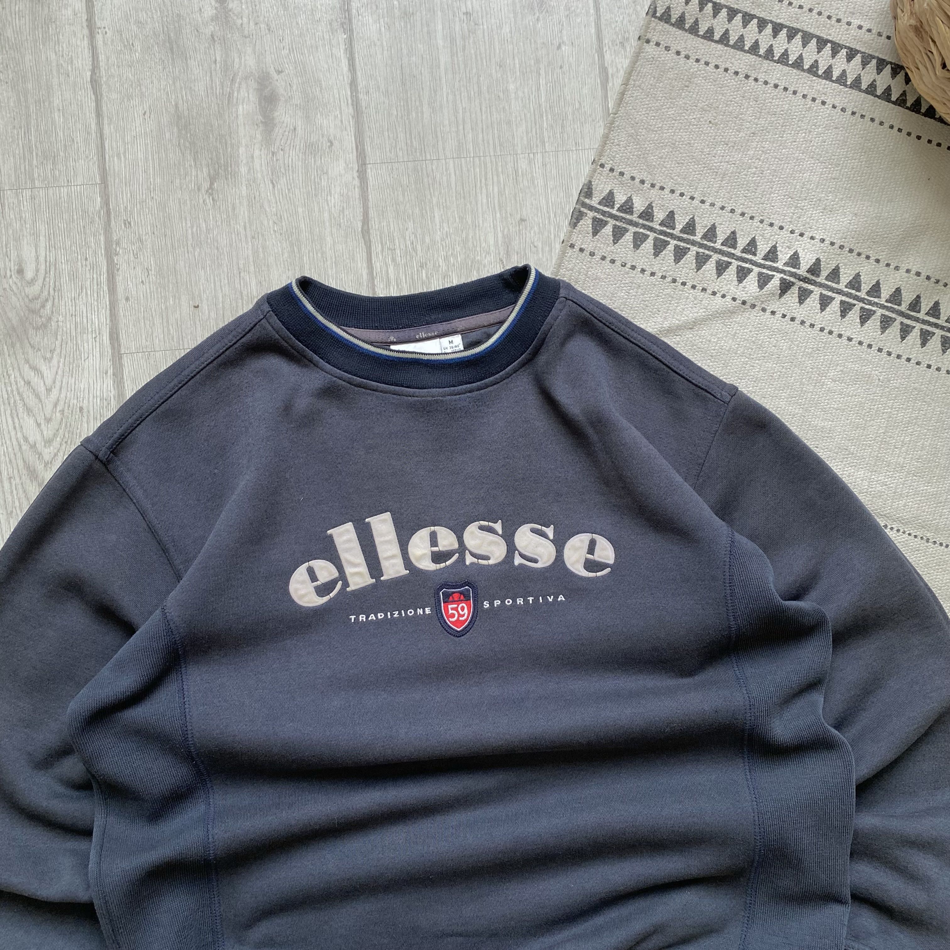 Ellesse Vintage 90s Faded Ellesse sweatshirt Center logo Nike Umbro Size US M / EU 48-50 / 2 - 2 Thumbnail