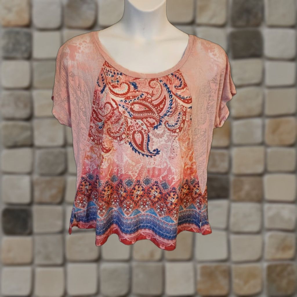 Avenue Avenue Paisley Semi Sheer Studded Casual Top Shirt 18/20 Plus Size Multicolor Women's Blouse Short Sleeve Round Neck Casual 2000s Style Size XXL / US 16-18 / IT 52-54 - 1 Thumbnail