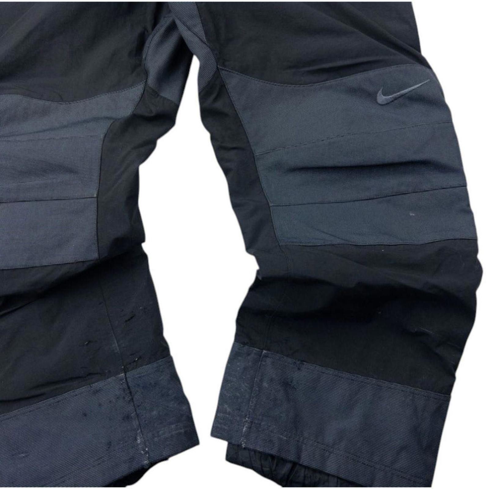 Nike Vintage Nike ACG Snowboarding Dungarees Size L Size US 34 / EU 50 - 7 Thumbnail