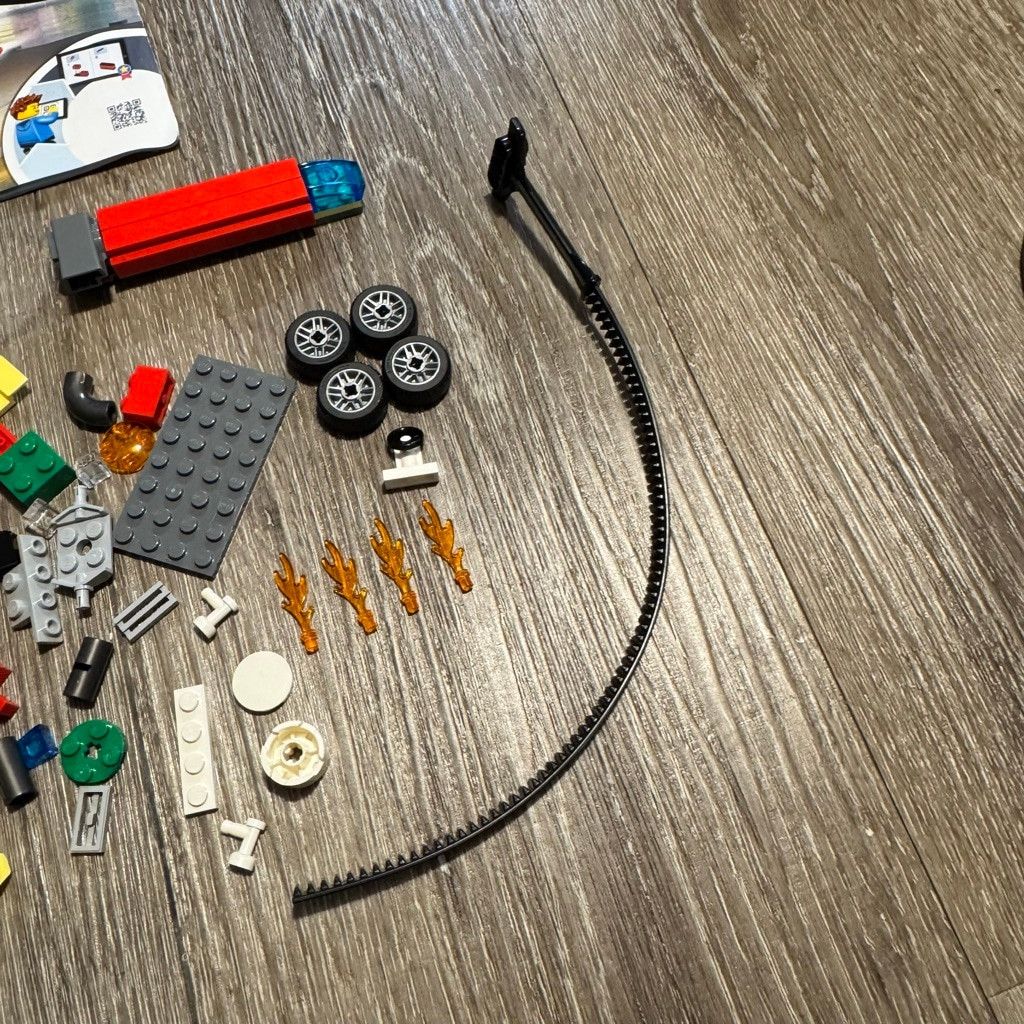 LEGO LEGO City Fire Helicopter Building Set Bundle Lot With Minif Size ONE SIZE - 9 Thumbnail