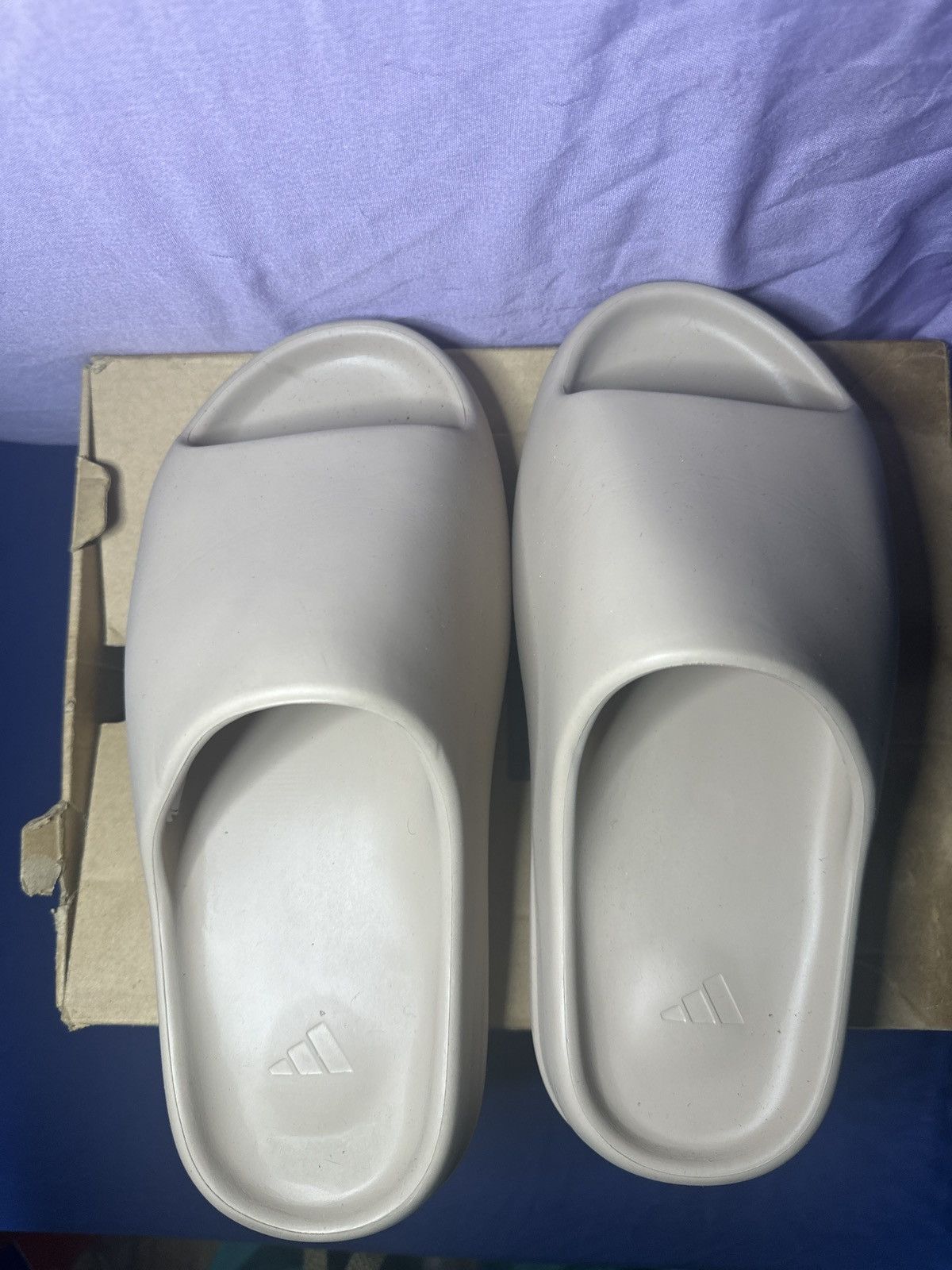Yeezy Yeezy slides Size US 9 / EU 42 - 6 Thumbnail
