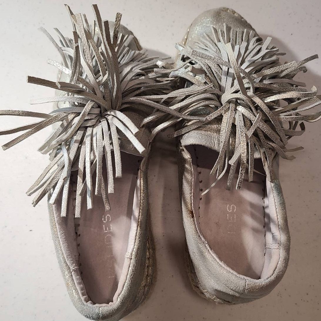 J/Slides J Slides Raoul Espadrilles Pompom Metallic Leather Sneaker 7 Size US 7 / IT 37 - 4 Thumbnail