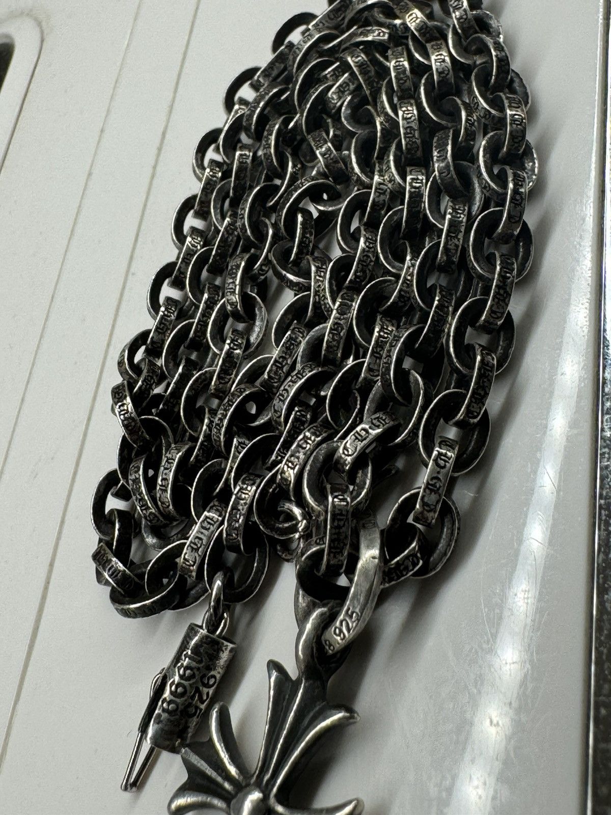 Paper Chain Chrome Hearts 20in