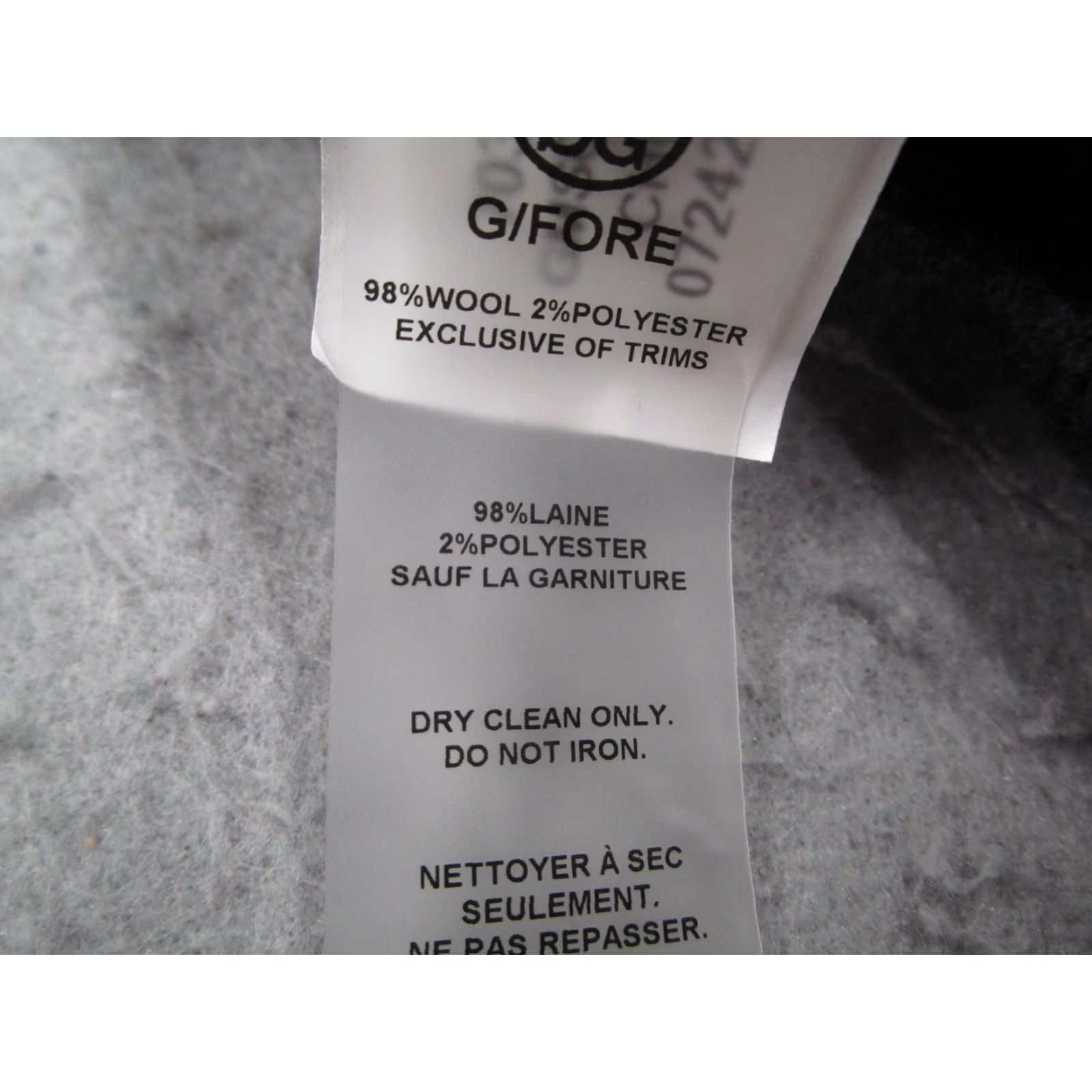 G/FORE G/FORE Sweater Mens Large Gray Colourblock Wool Crew Golf Crest Patch Pullover Size US L / EU 52-54 / 3 - 6 Thumbnail