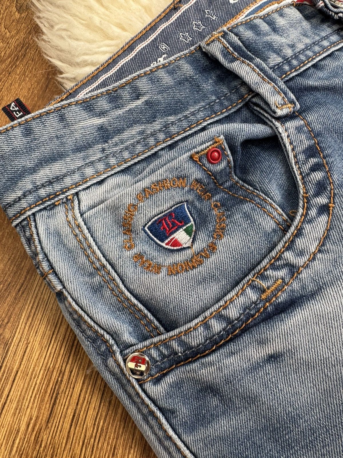 Other Red Pepper Denim Jeans Size US 33 - 2 Thumbnail