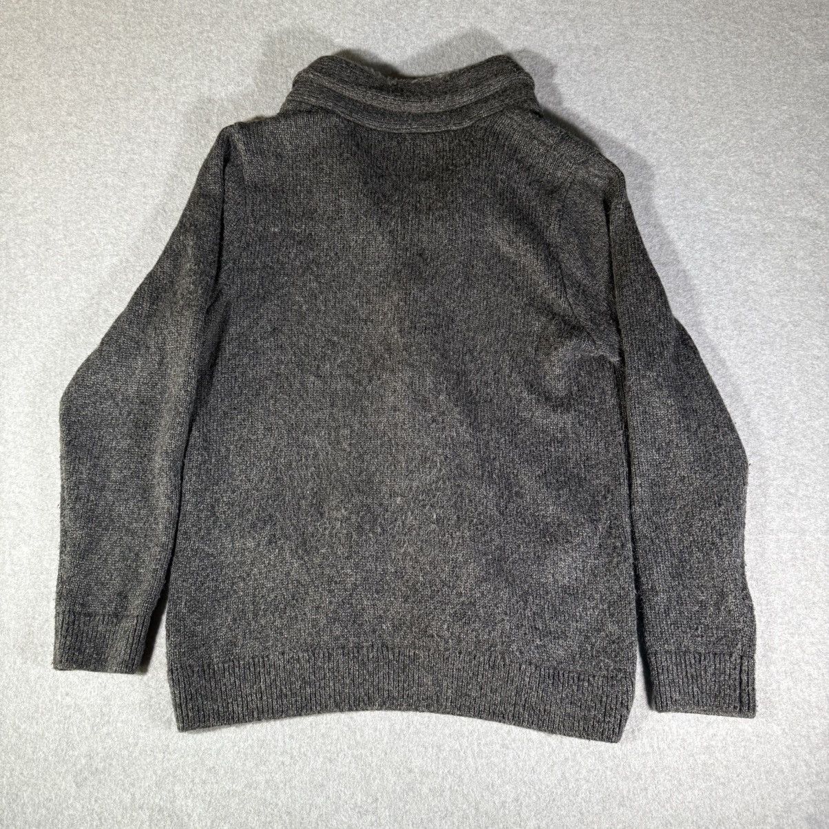 Abercrombie & Fitch Abercrombie & Fitch Men’s Embroidered Gray Cardigan Sweater Size US XL / EU 56 / 4 - 6 Thumbnail