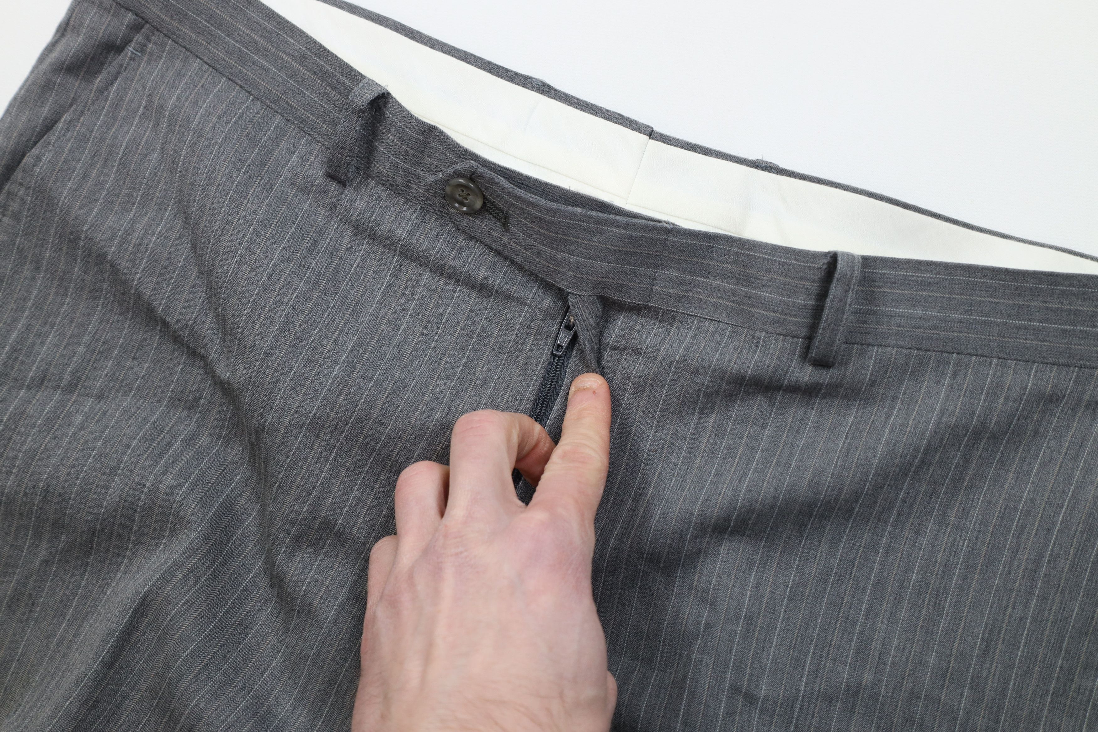 Vintage Vintage 90s Streetwear 3 Piece Wool Pinstriped Suit Size 44L - 13 Thumbnail