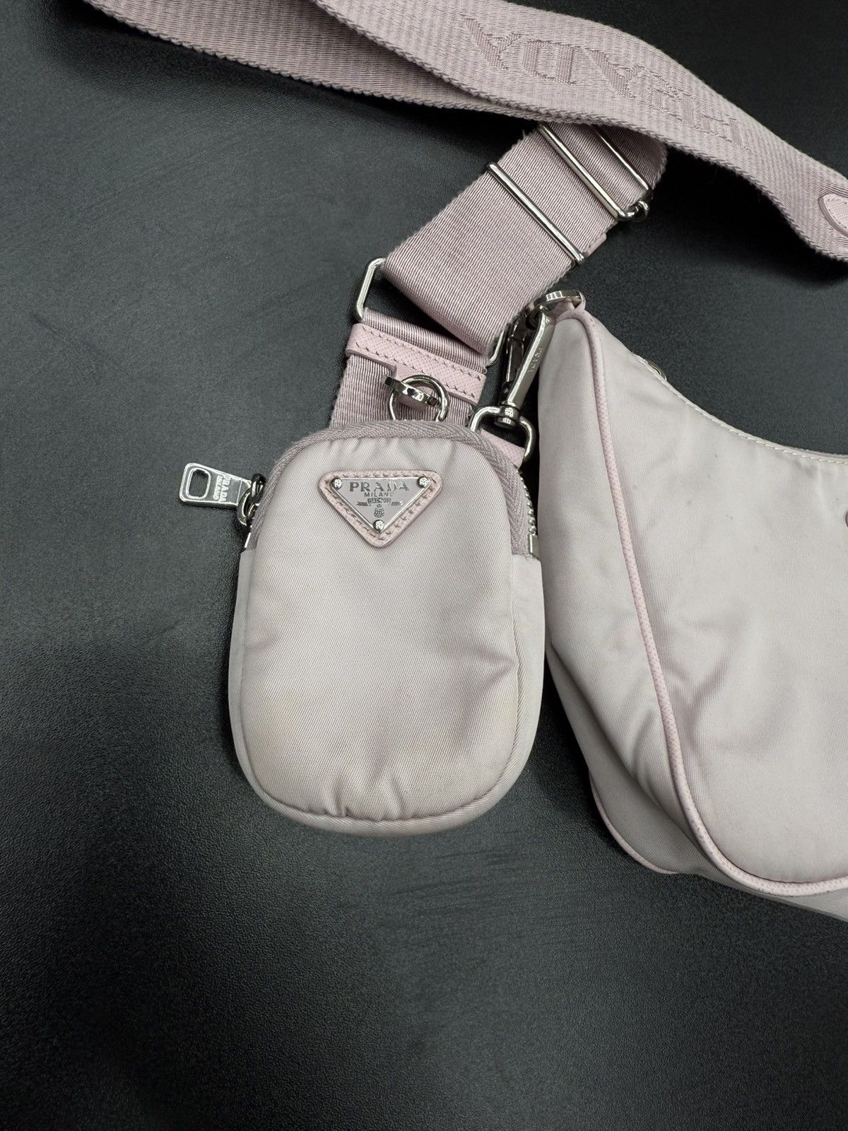 Prada Prada Re-Edition 2005 shoulder bag in pink Size ONE SIZE - 5 Thumbnail