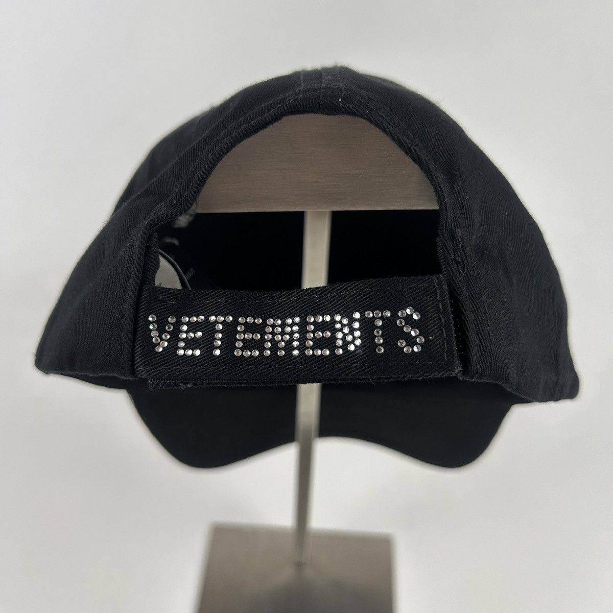 Vetements Vetements VIP Crystal Cap Size ONE SIZE - 7 Thumbnail