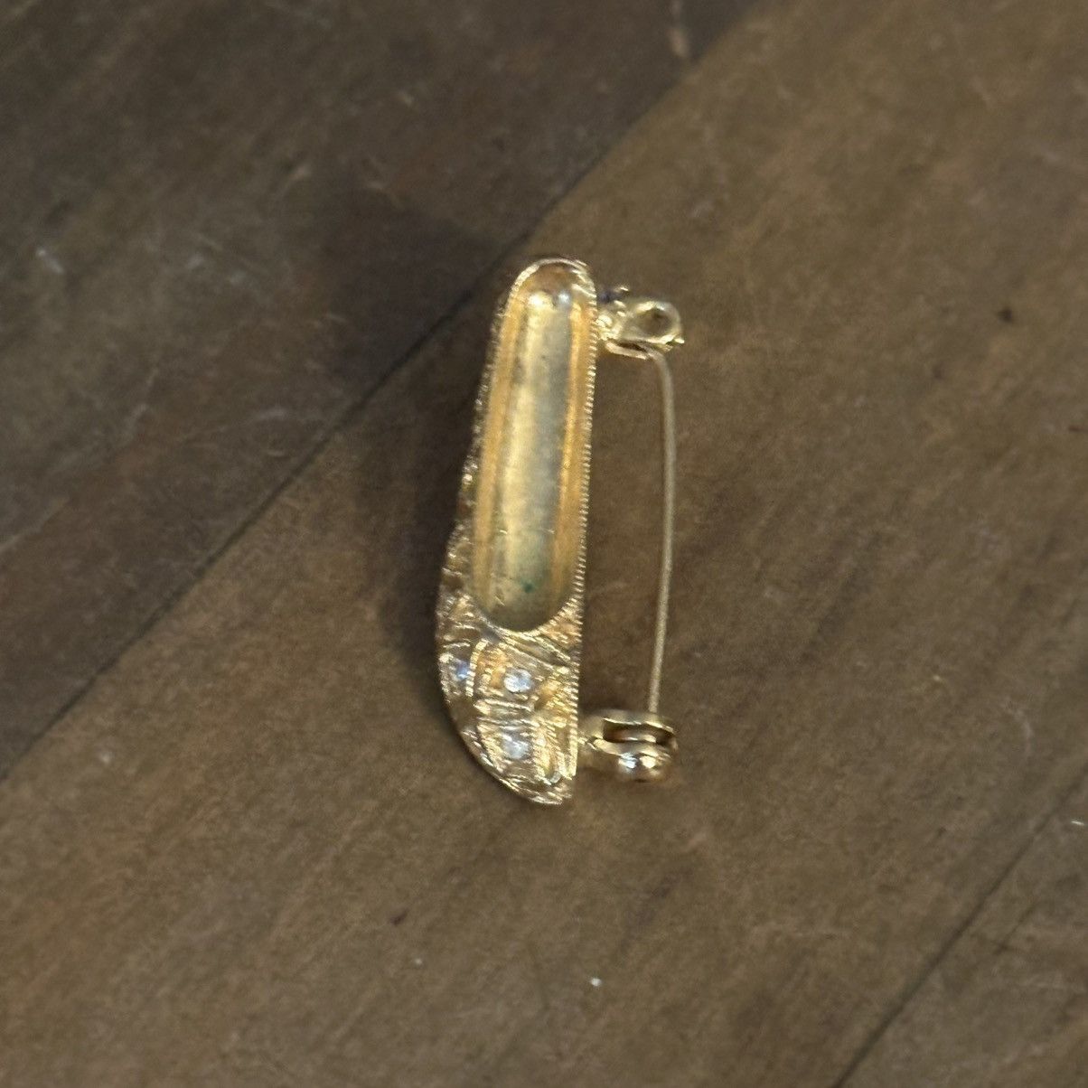 Vintage Vintage gold tone shoe brooch with tiny crystals Size ONE SIZE - 3 Thumbnail