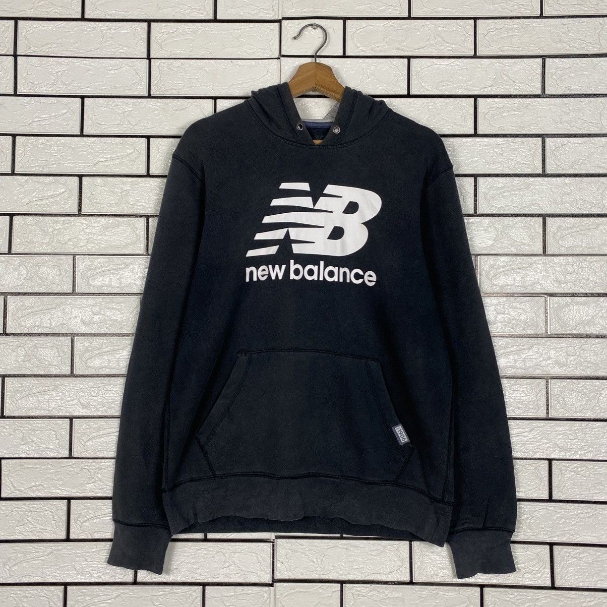 Japanese Brand Vintage Sweatshirt Hoodie New Balance Big Logo Size US M / EU 48-50 / 2 - 12 Thumbnail