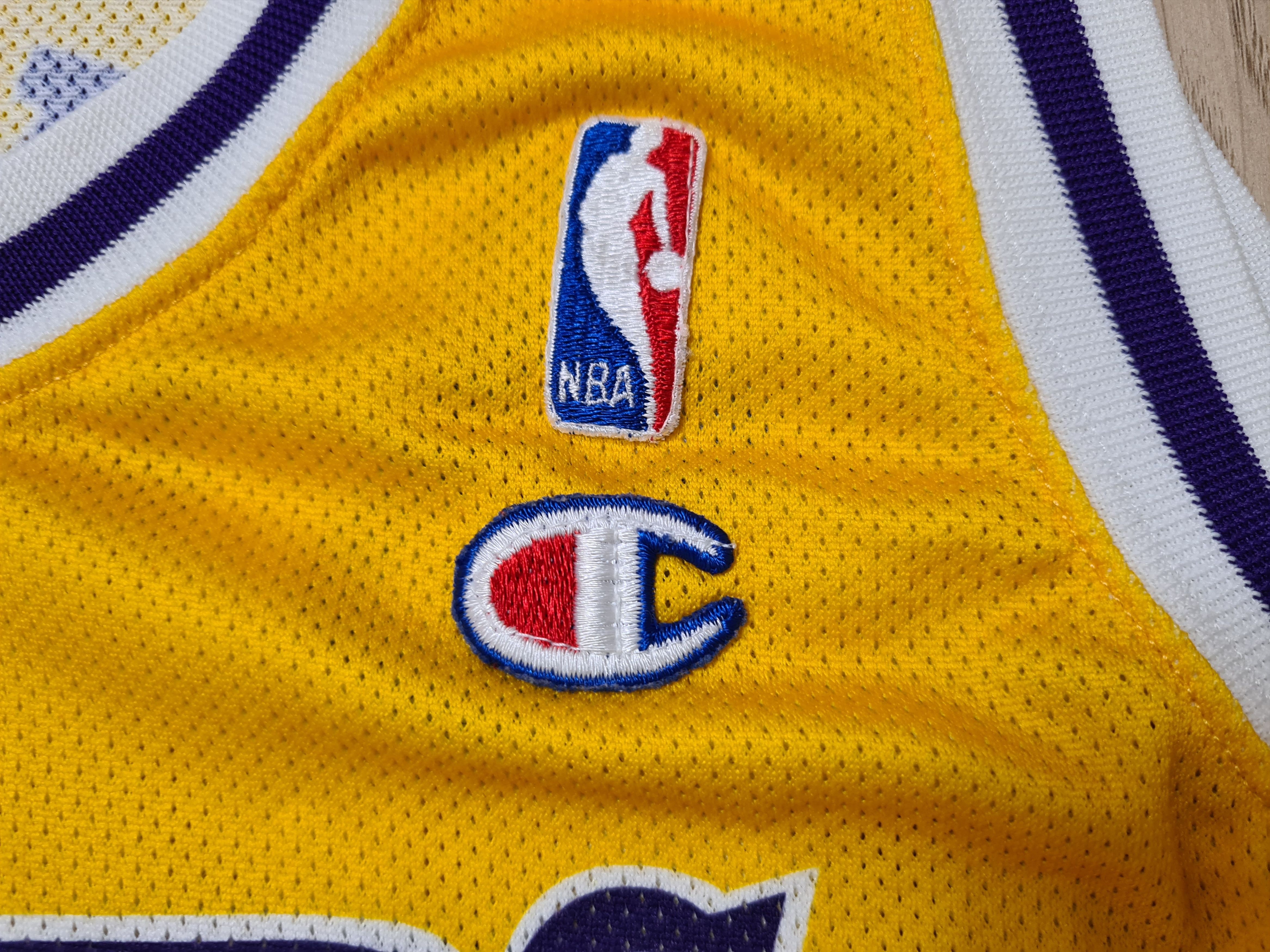 Champion LA LAKERS VINTAGE CHAMPION SHAQUILLE O'Neal BASKETBALL SHIRT Size US XL / EU 56 / 4 - 5 Thumbnail